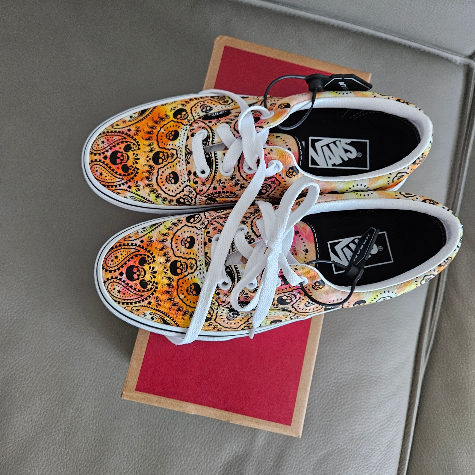 Vans Era Bandana Tie Dye Orange 착용 스타일 - 1