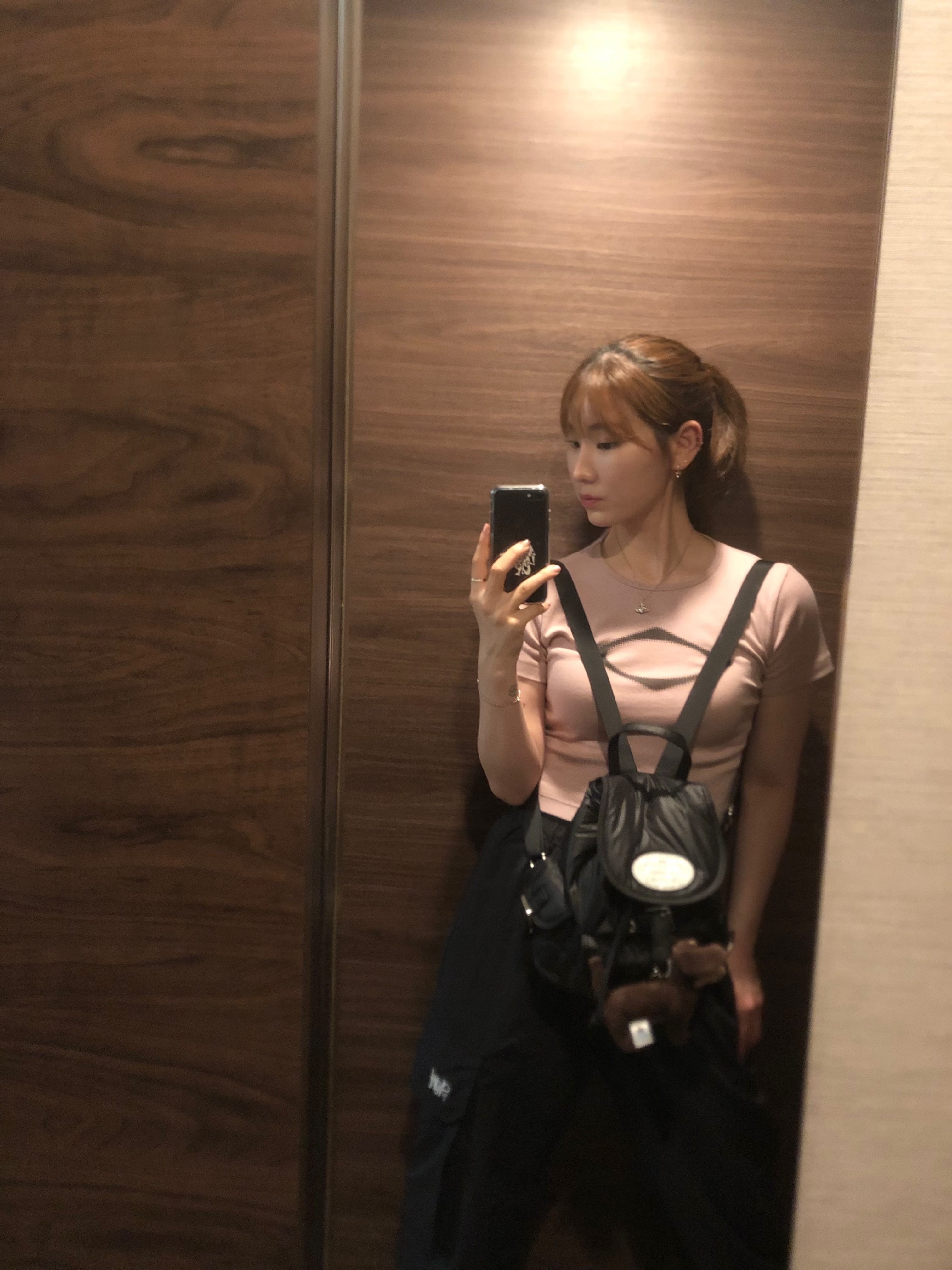LOTS YOU Nostalgia Chubby Backpack Black, Adidas Superstar Core Black White 착용 스타일 - 2