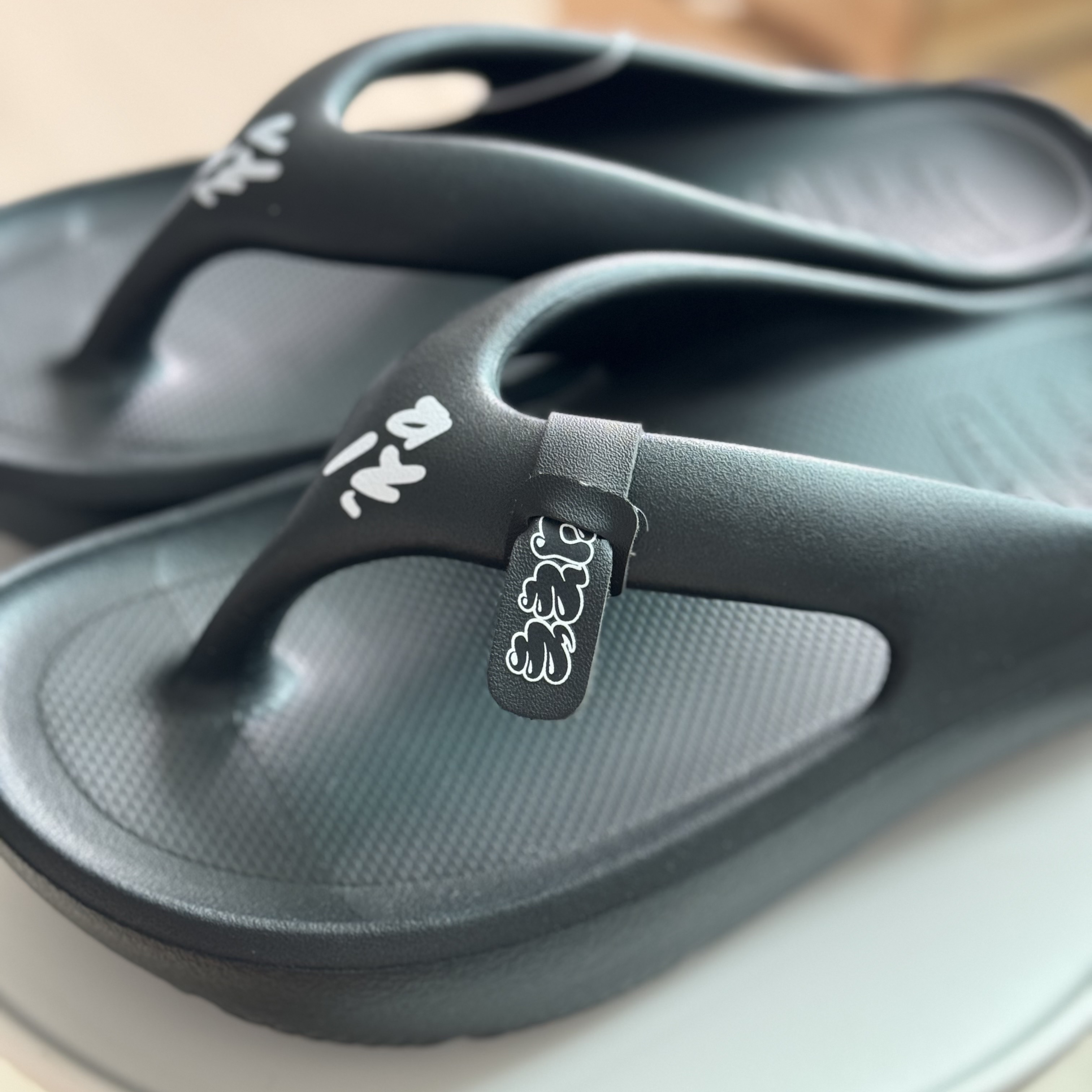 Taw&Toe x ChimChakMan Zerovity Sport Black 착용 스타일