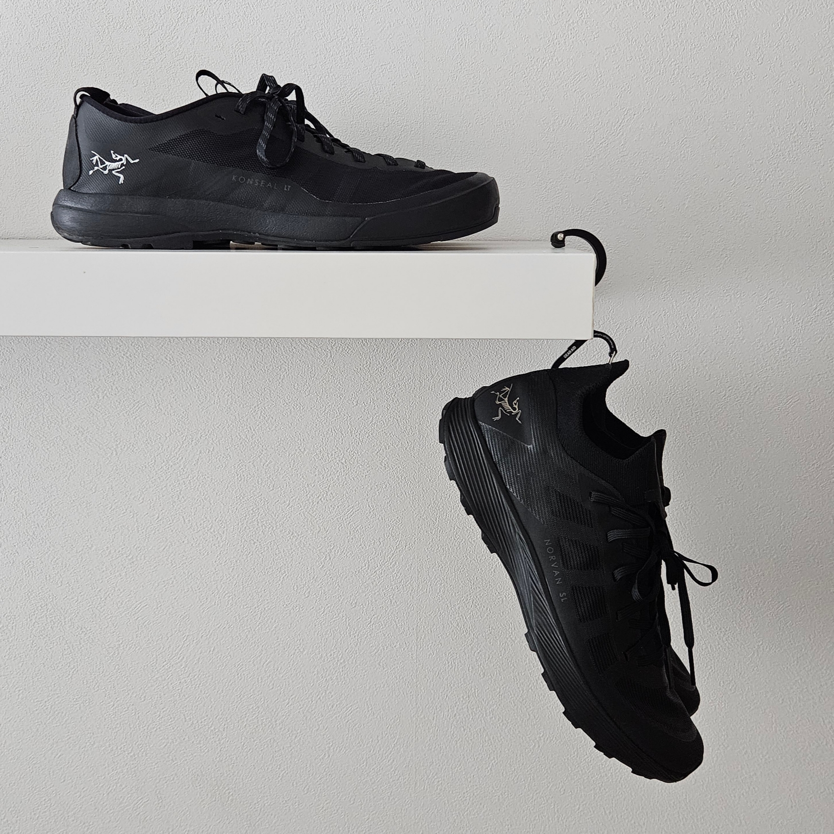 Arc'teryx Norvan SL 3 Shoe Black Light Fallow, (W) Arc'teryx Konseal LT Black 착용 스타일 - 2