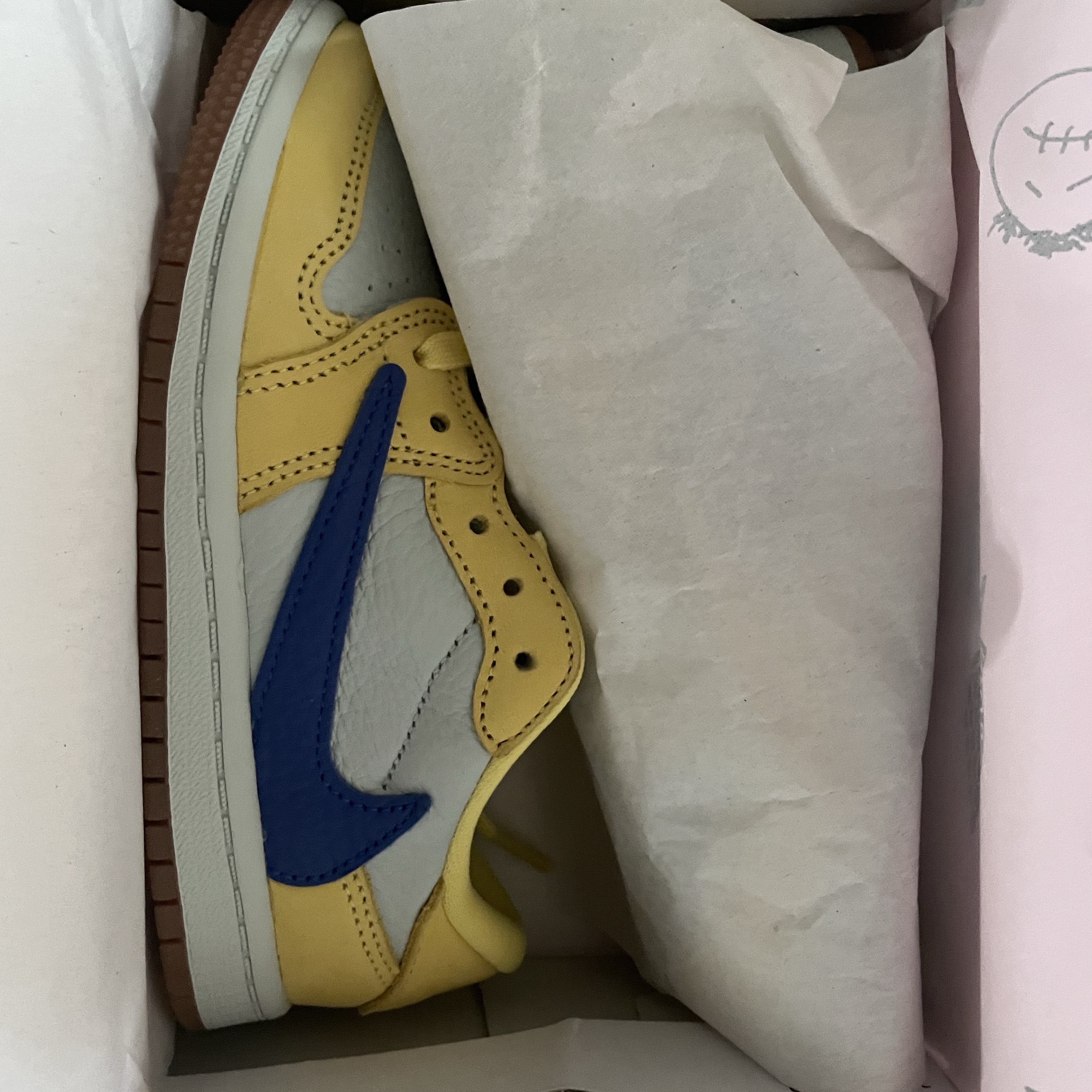 (TD) Jordan 1 x Travis Scott Retro Low OG SP Canary 착용 스타일 - 1