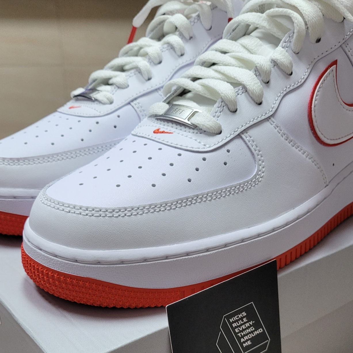 Nike Air Force 1 '07 White Picante Red 착용 스타일