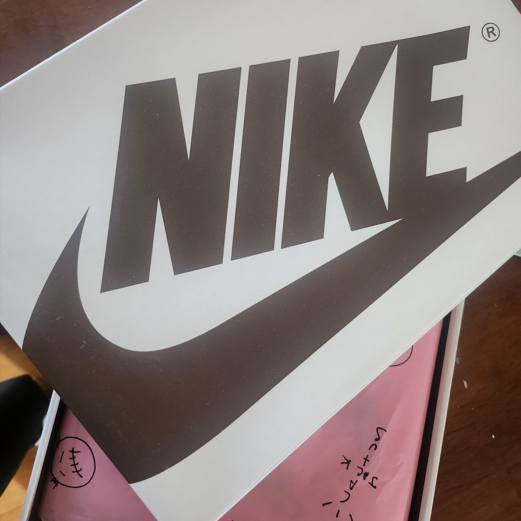 (W) Jordan 1 x Travis Scott Retro Low OG SP Canary 착용 스타일 - 4