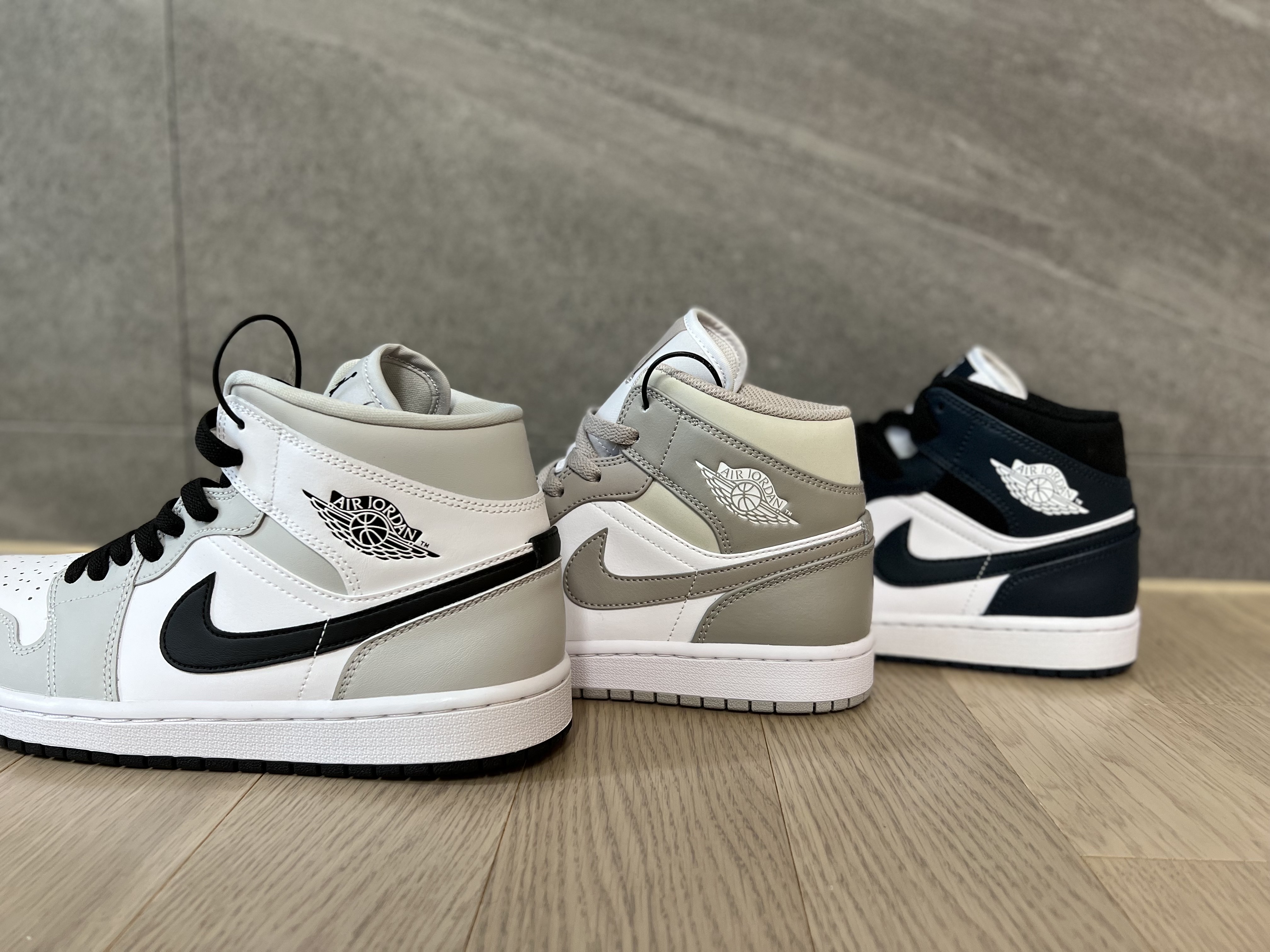 (W) Jordan 1 Mid Grey Fog, Jordan 1 Mid College Grey 착용 스타일 - 1