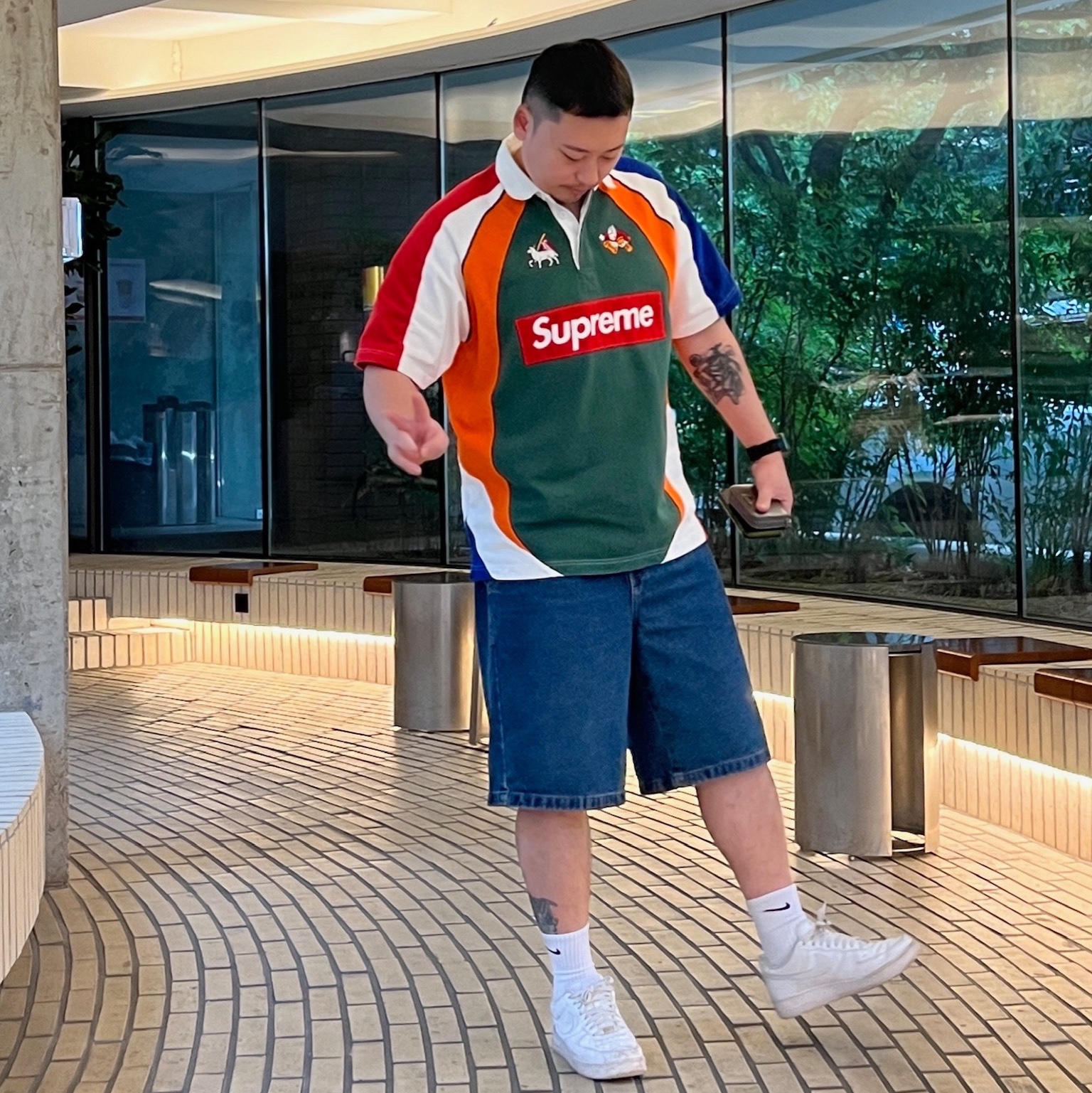 Supreme S/S Rugby Multicolor - 24SS, Nike Air Force 1 '07 Low White 착용 스타일