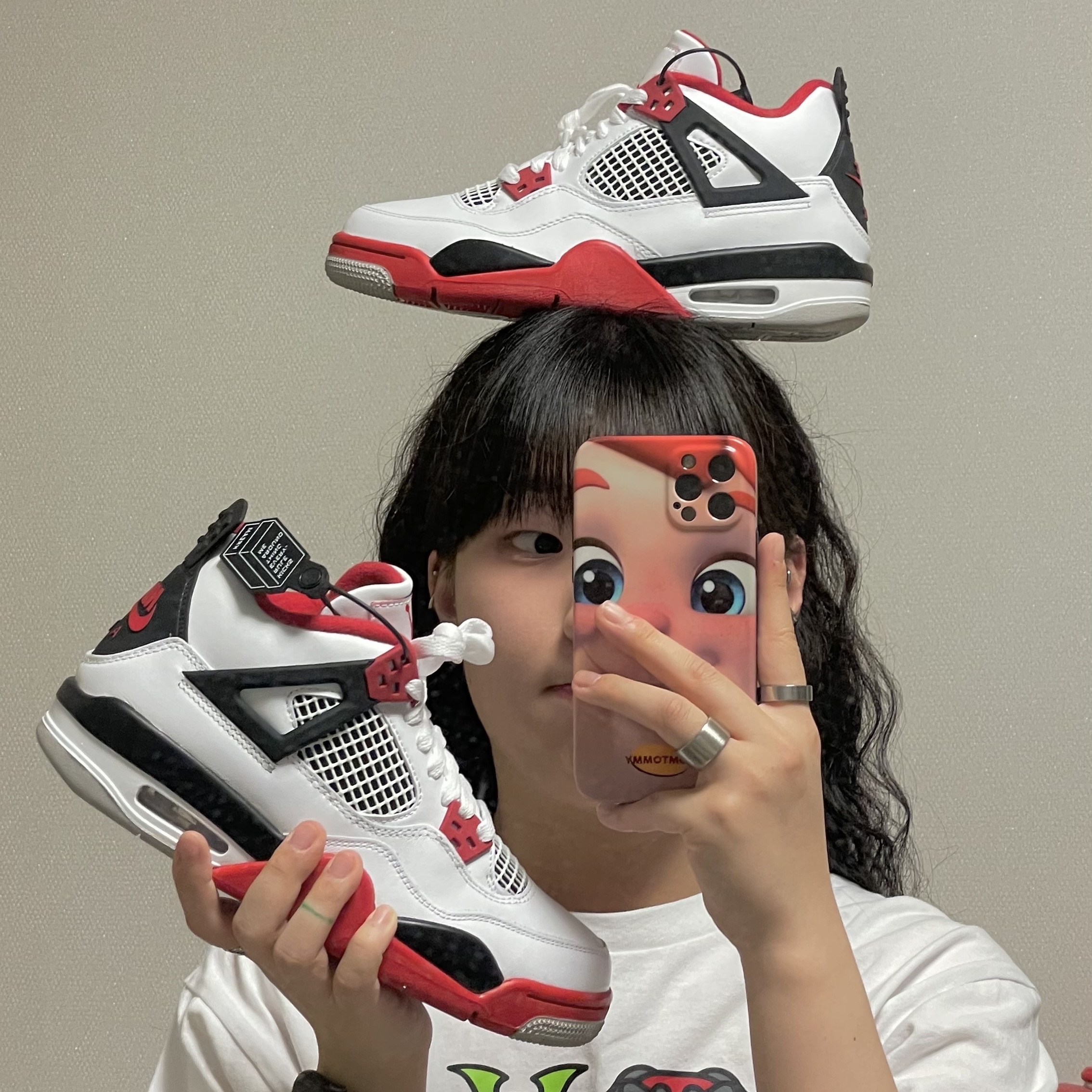 (GS) Jordan 4 Retro OG Fire Red 2020, Jordan 4 Retro OG Fire Red 2020 착용 스타일 - 2
