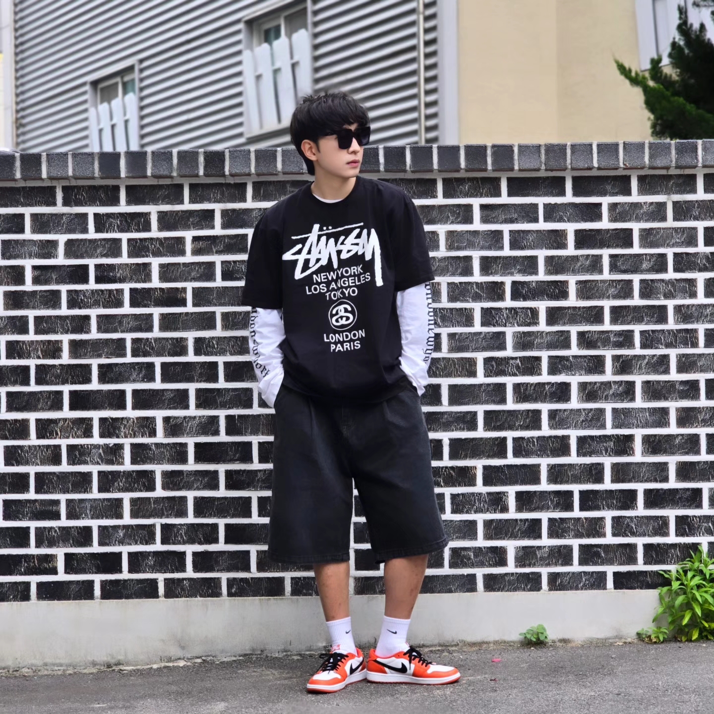 Stussy World Tour T-Shirt Black 2024,2025, Stussy World Tour T-Shirt Black 2023 착용 스타일 - 10