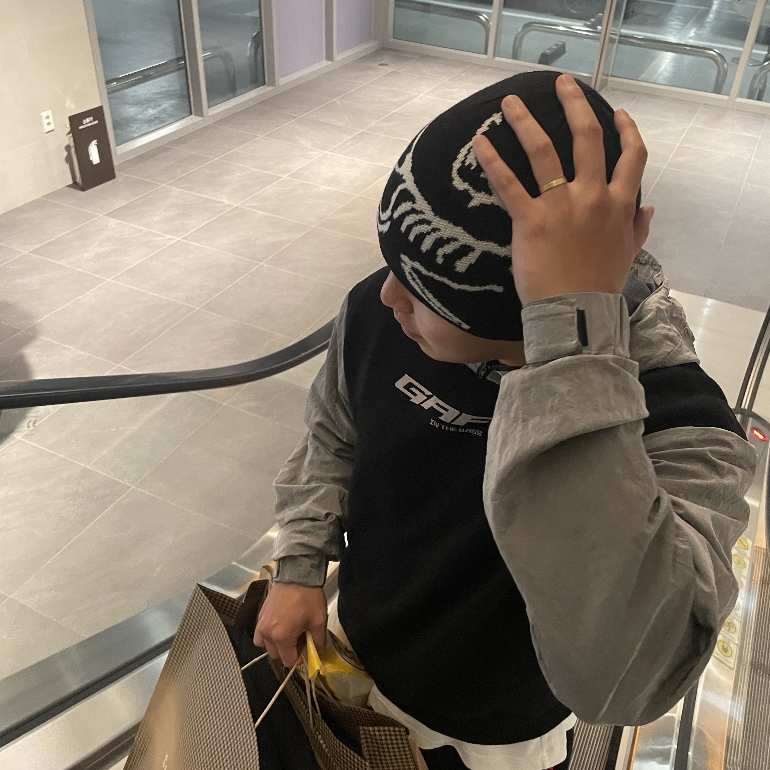 Arc'teryx Bird Head Toque Orca 착용 스타일