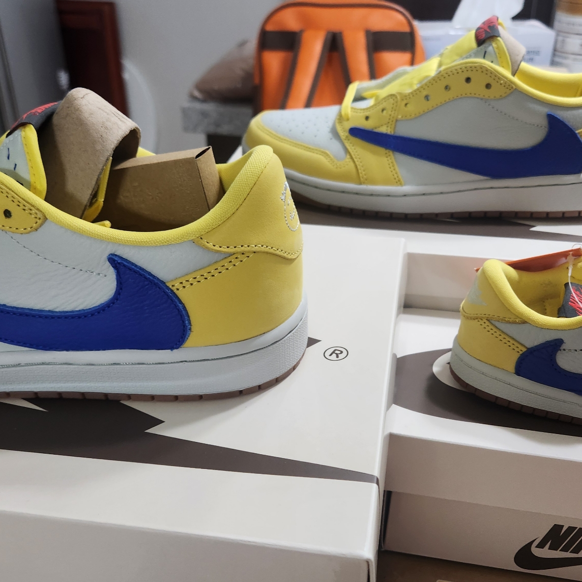 (W) Jordan 1 x Travis Scott Retro Low OG SP Canary, (TD) Jordan 1 x Travis Scott Retro Low OG SP Canary 착용 스타일