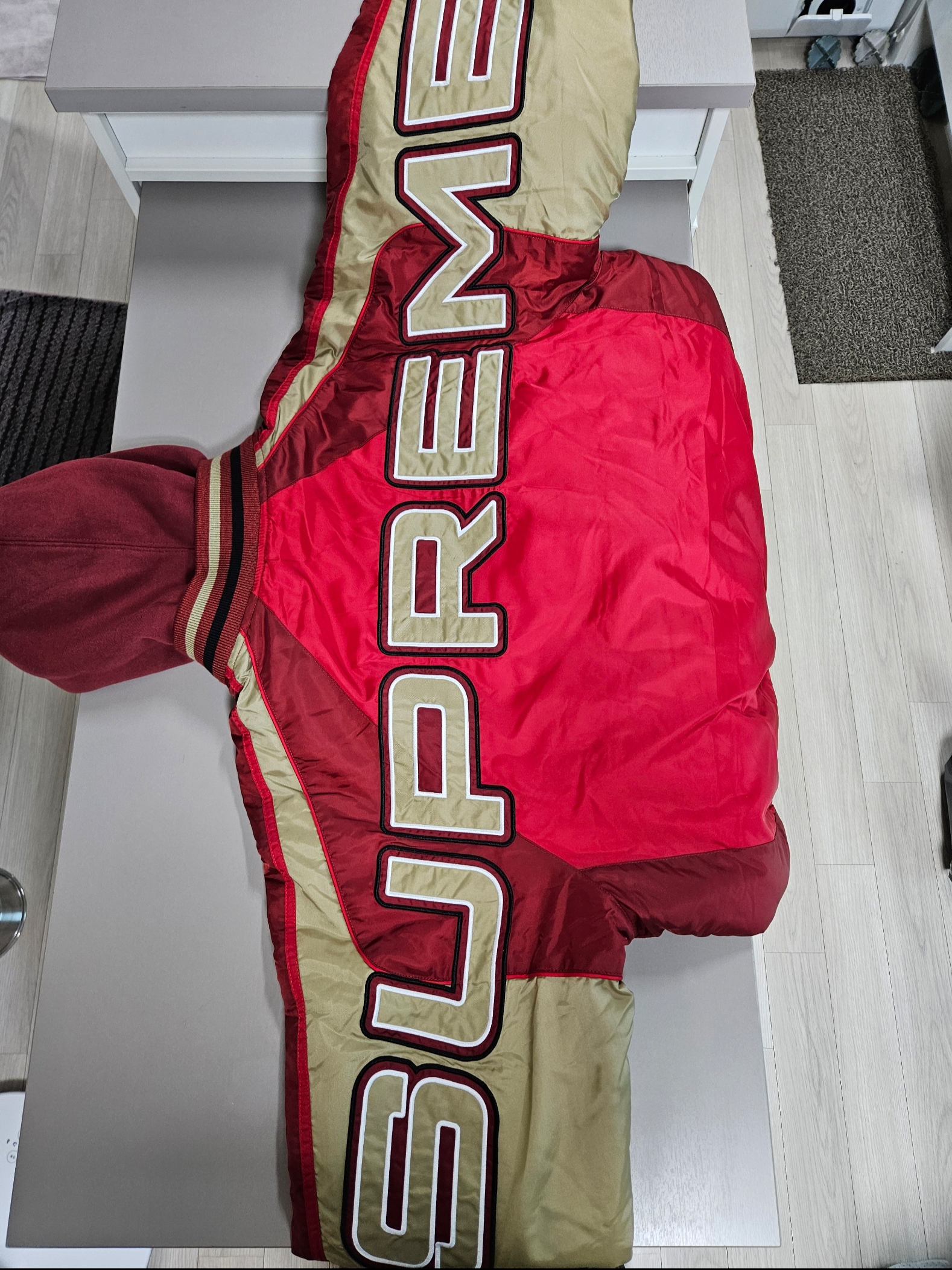 Supreme Hooded Stadium Jacket Red - 24SS 착용 스타일 - 1
