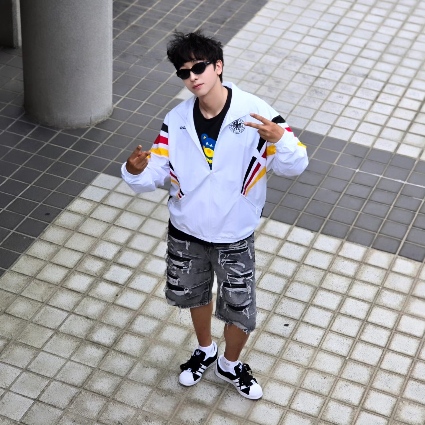 Adidas Germany 1996 Woven Track Jacket White - KR Sizing, Adidas Germany 1996 Woven Track Jacket White - US Sizing 착용 스타일 - 3