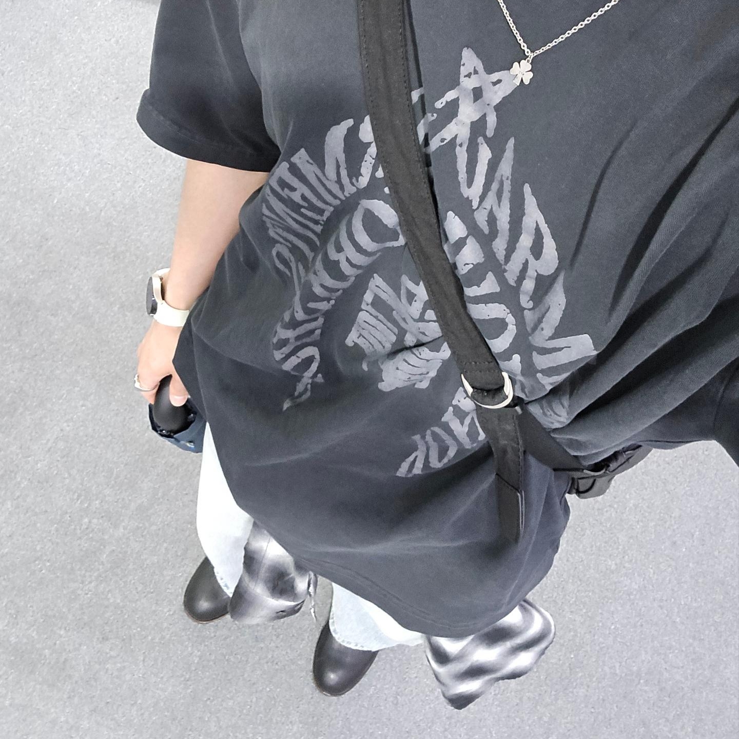 Polyteru Calf Bag Black Lambskin 착용 스타일