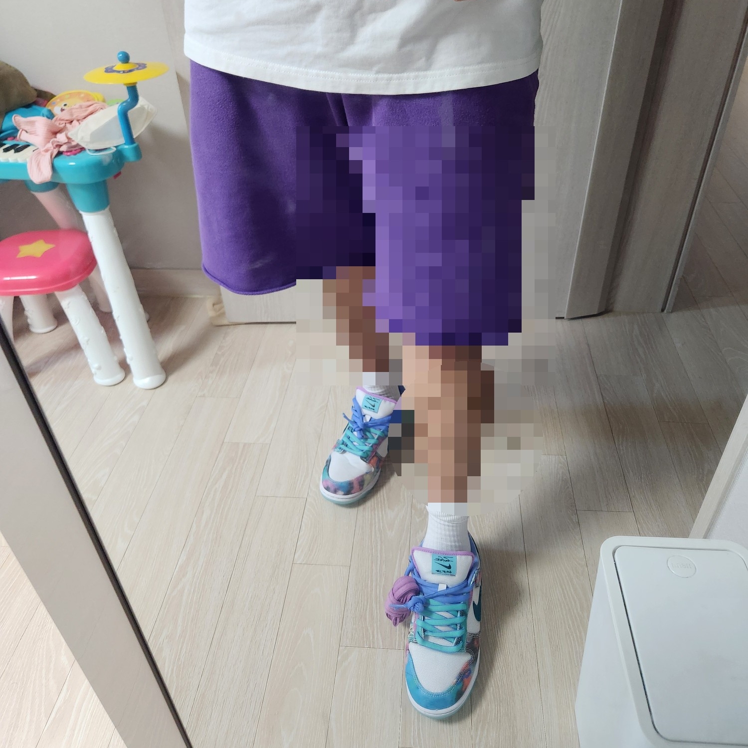 Nike x Futura Laboratories SB Dunk Low OG QS White and Geode Teal 착용 스타일 - 9