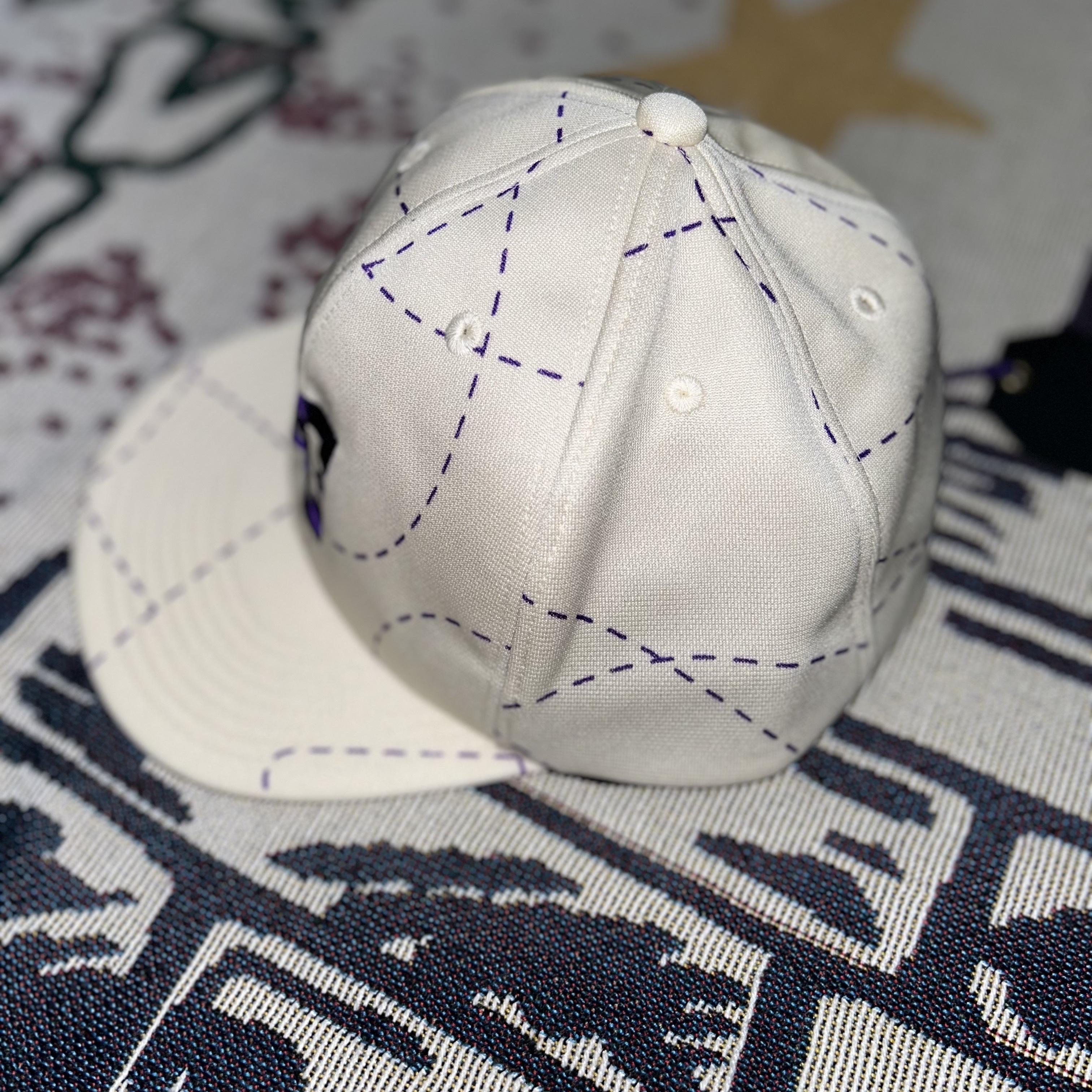 Needles x DC Shoes Poly Smooth Printed Baseball Cap Ivory 착용 스타일 - 2