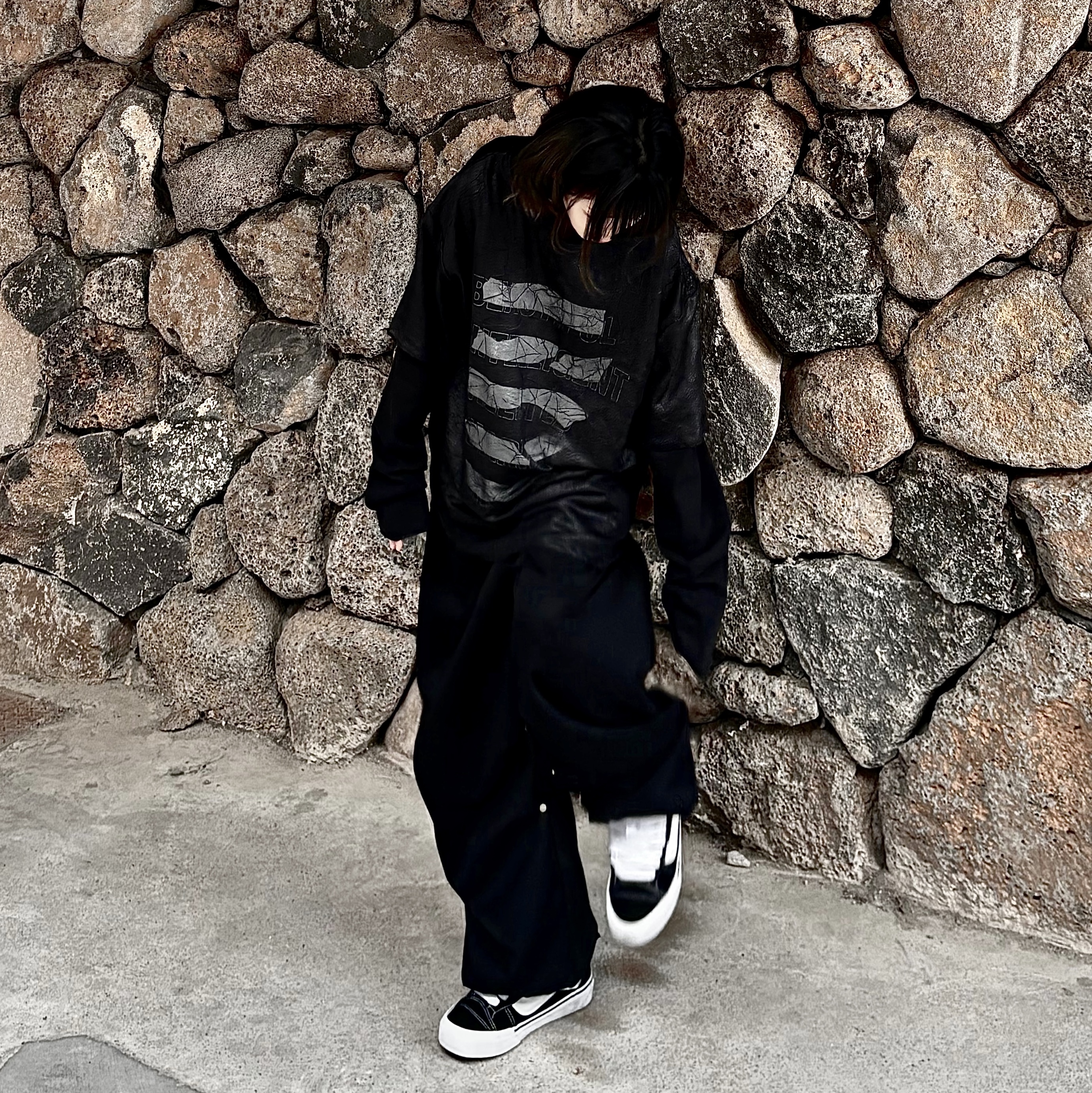 Vans Knu-Skool Black True White 착용 스타일
