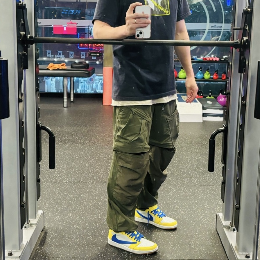 (W) Jordan 1 x Travis Scott Retro Low OG SP Canary, Nike ACG Smith Summit Cargo Pants Cargo Khaki - US/EU 착용 스타일