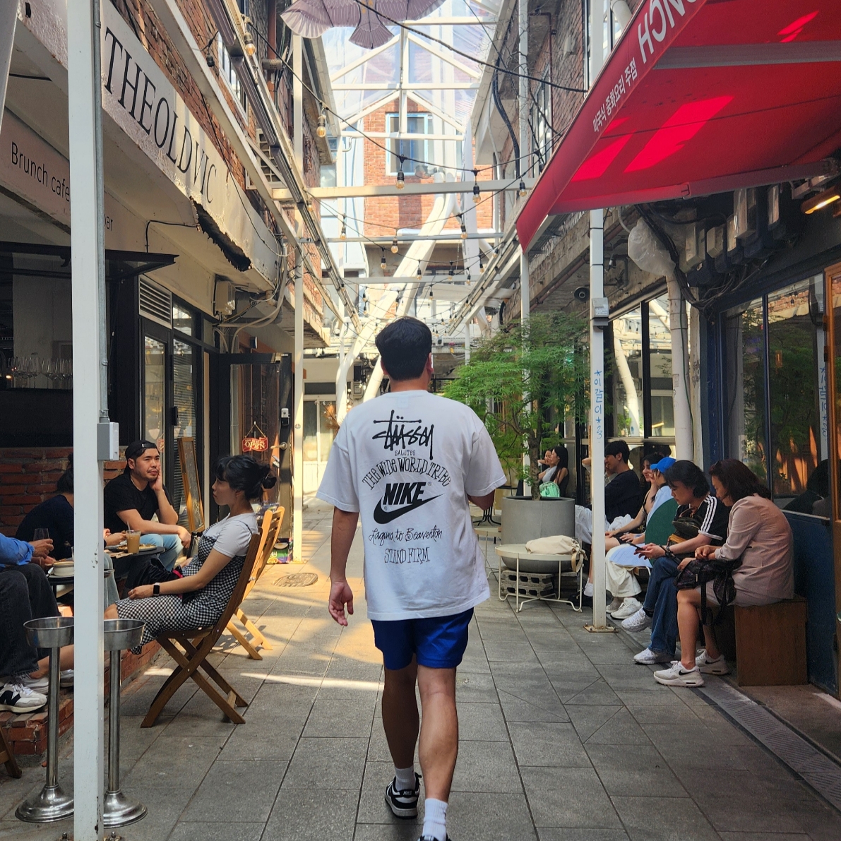 Nike x Stussy T-Shirt White (DV1774-100) 착용 스타일 - 2