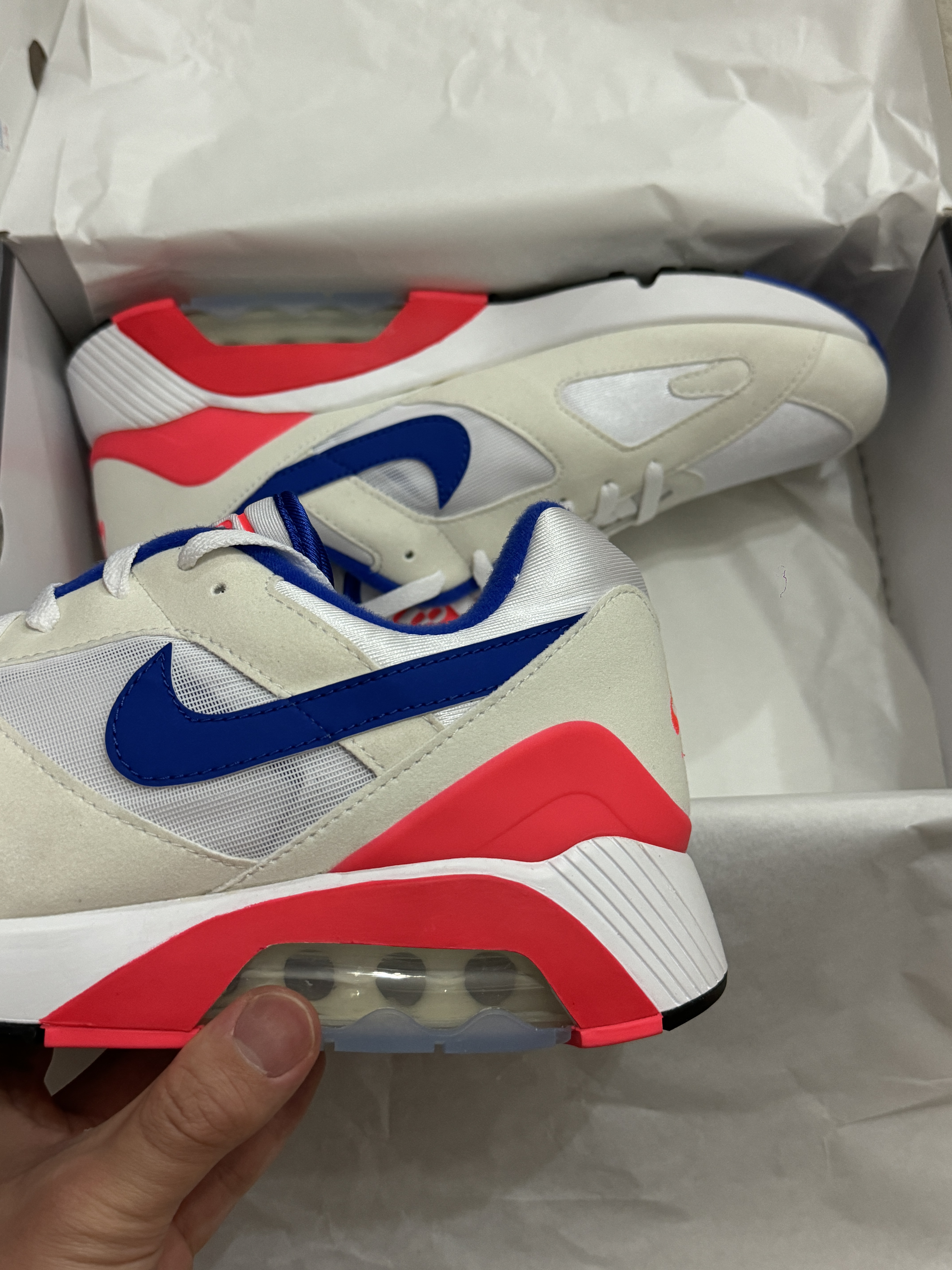 Nike Air 180 Ultramarine 착용 스타일 - 1