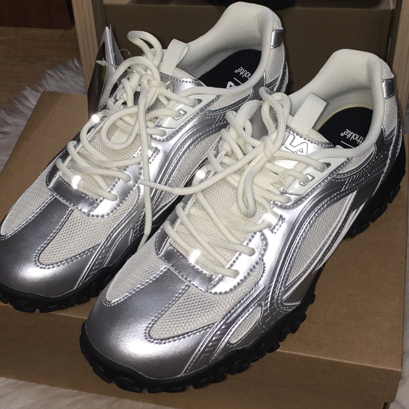 Fila Echappe MS Silver Moon 착용 스타일
