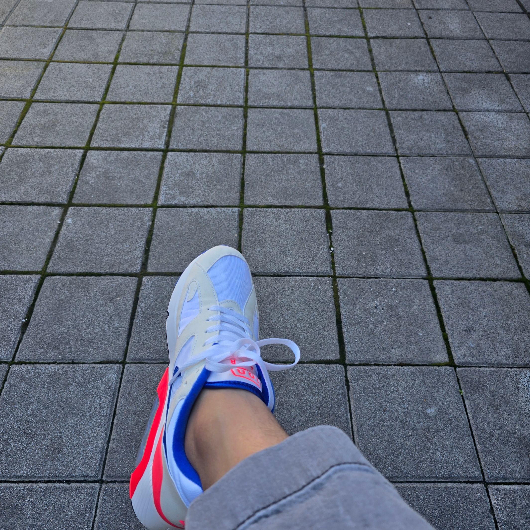 Nike Air 180 Ultramarine 착용 스타일