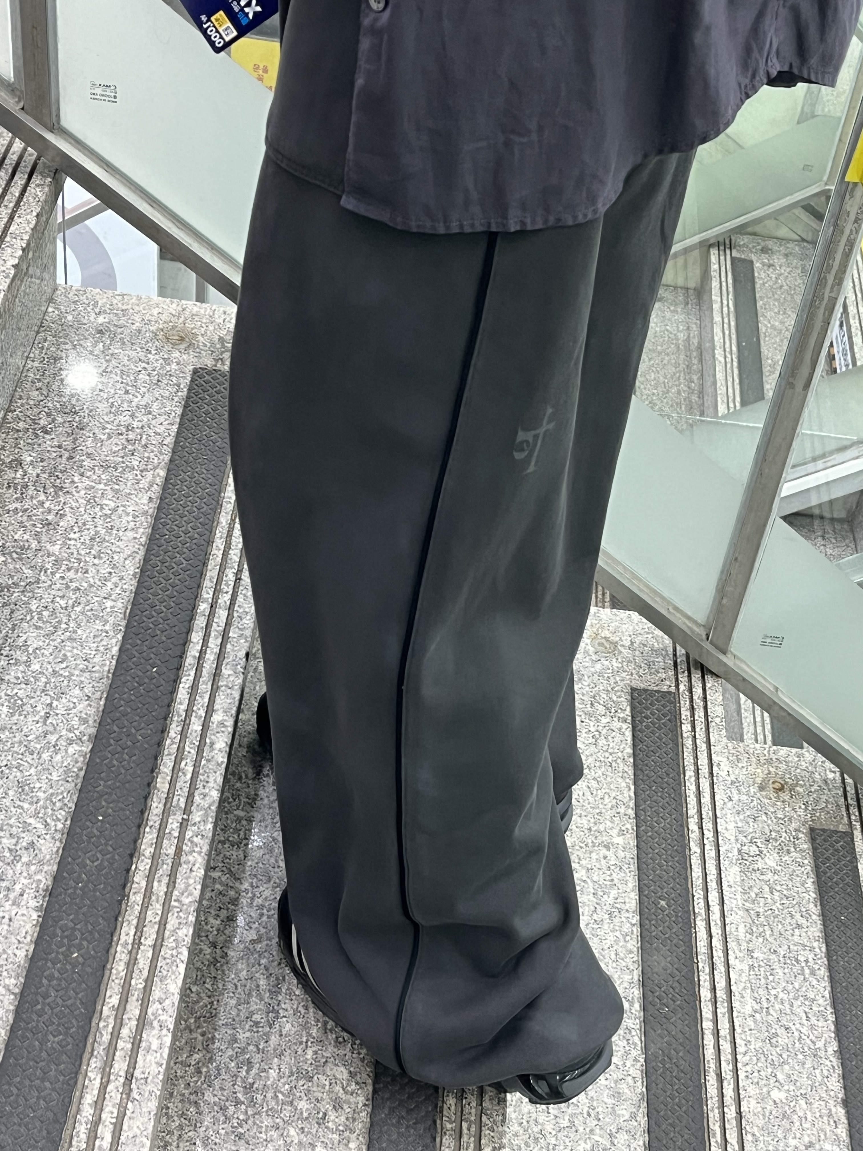 Polyteru Tenco Loosed Shirt 2.0 Dyed Purple Gray, Polyteru Human Index Index Cargo Pants Black 착용 스타일 - 2