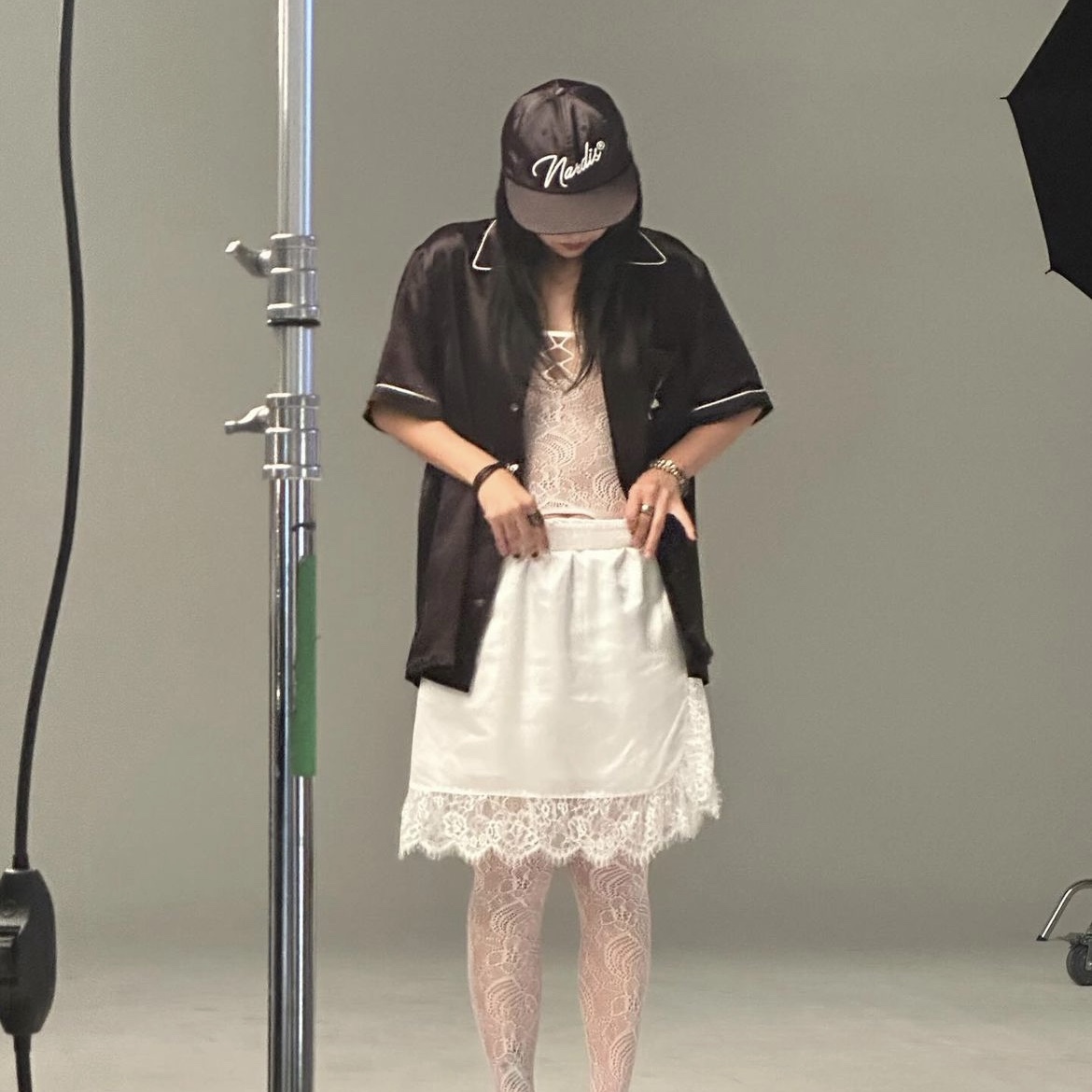 Mardi X Nardis Balling Shirt Black, Mardi X Nardis Logo Ballcap 착용 스타일