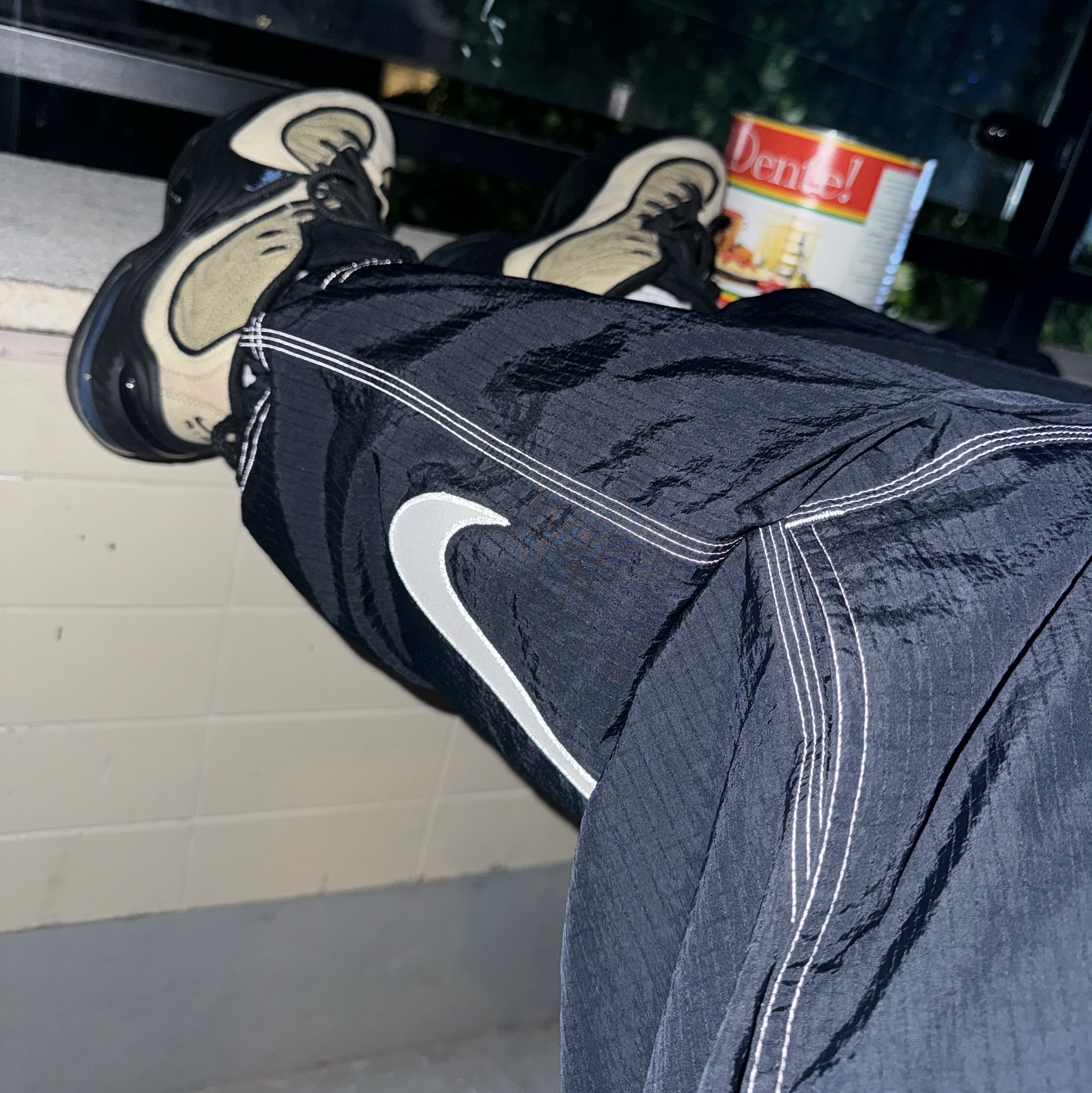 Supreme x Nike Ripstop Track Pants Black - 24SS, Nike x Stussy Air Penny II Rattan and Limestone 착용 스타일 - 3