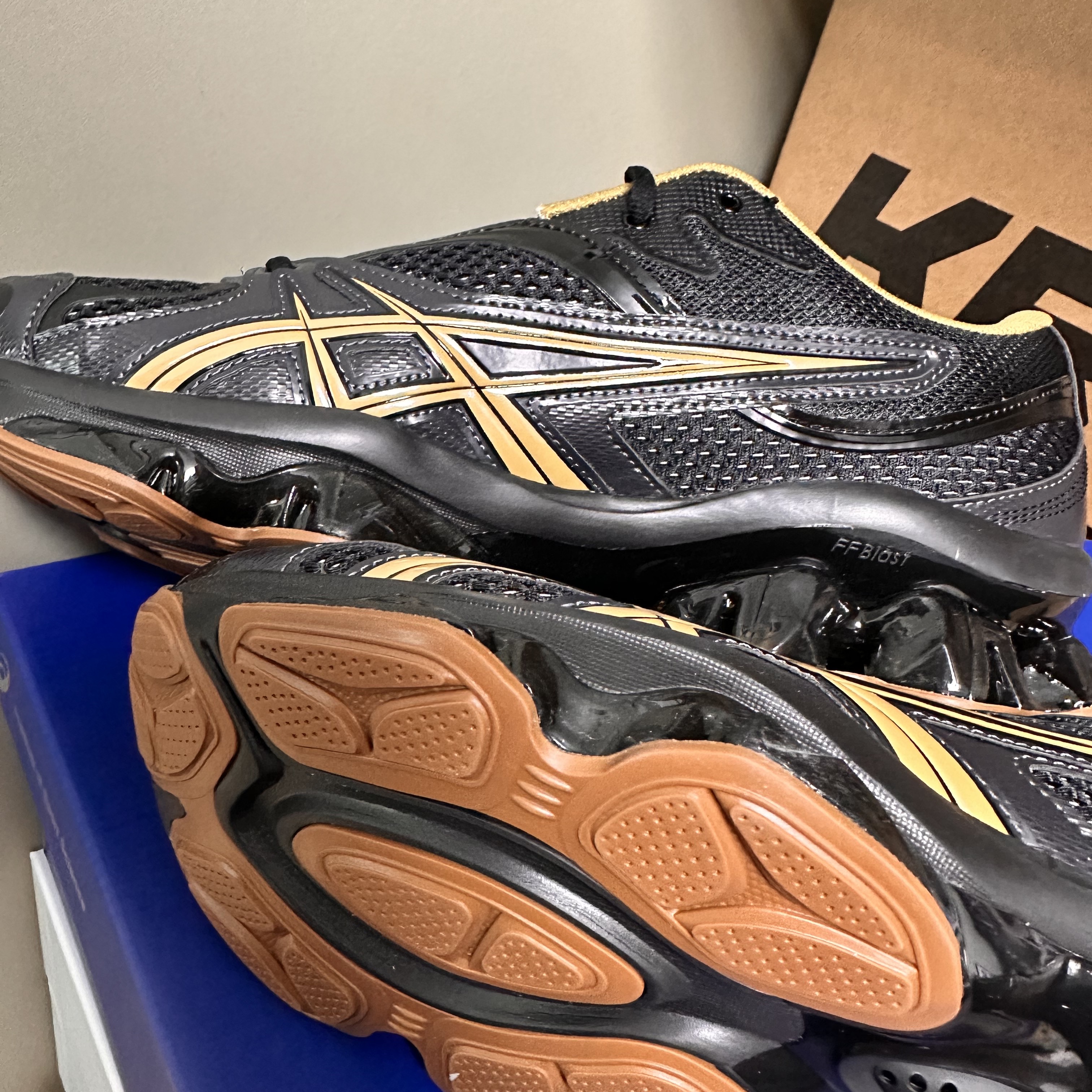 Asics x Kiko Kostadinov Gel-Quantum Zientzia Black Brown 착용 스타일 - 1