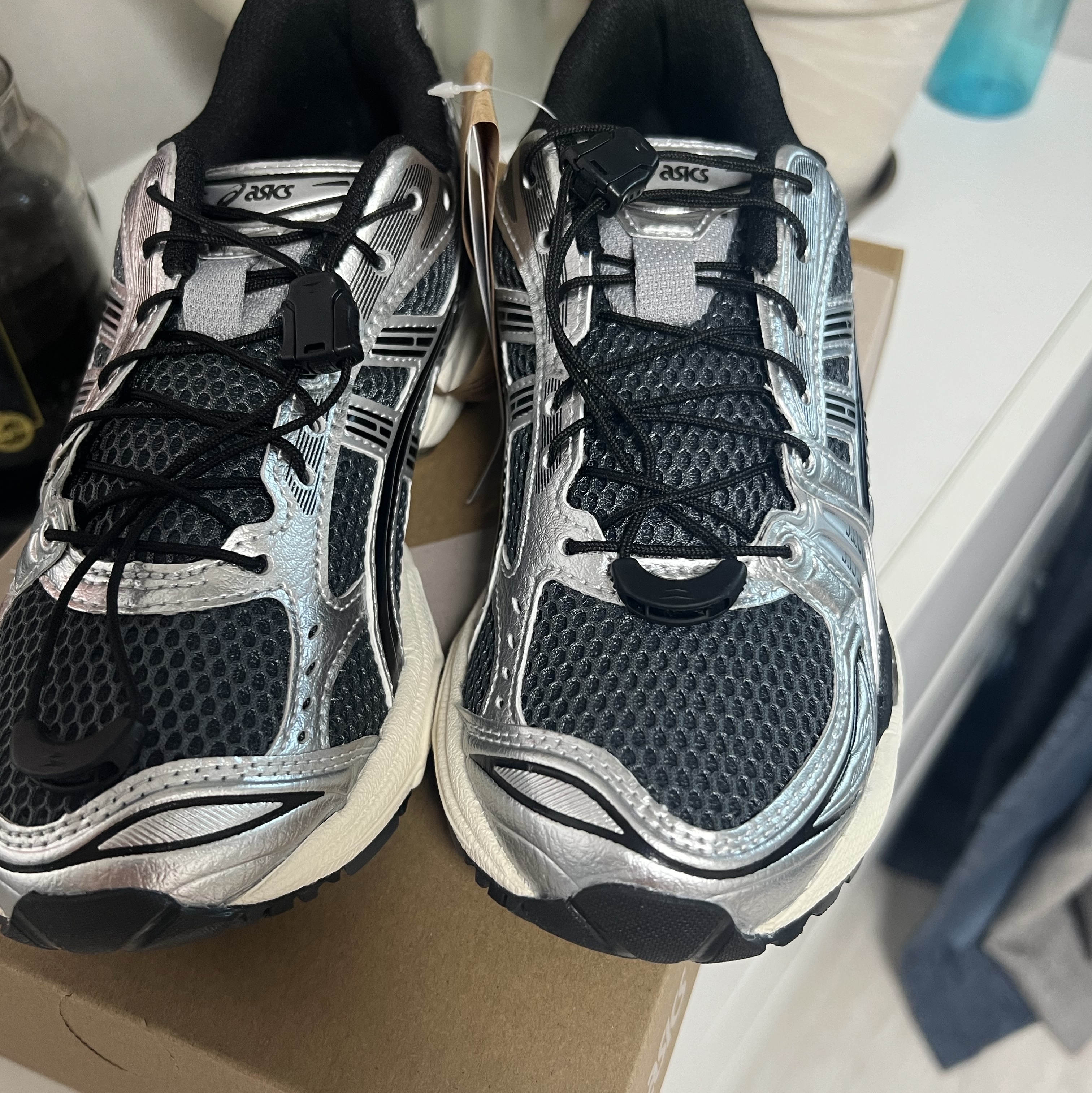 Asics Unlimited Gel-Kayano 14 Carrier Grey Black 착용 스타일 - 1