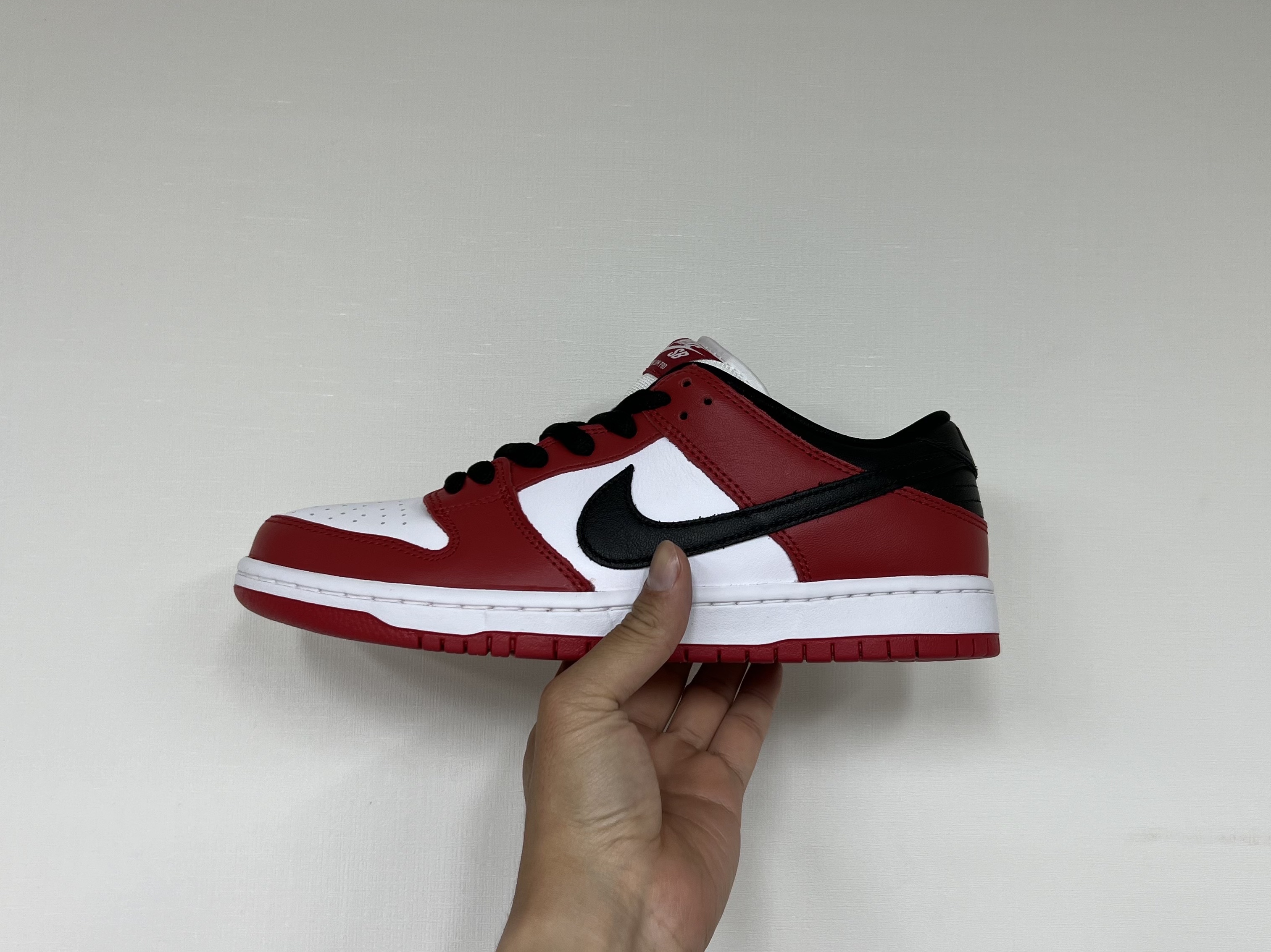 Nike SB Dunk Low Pro Chicago 착용 스타일