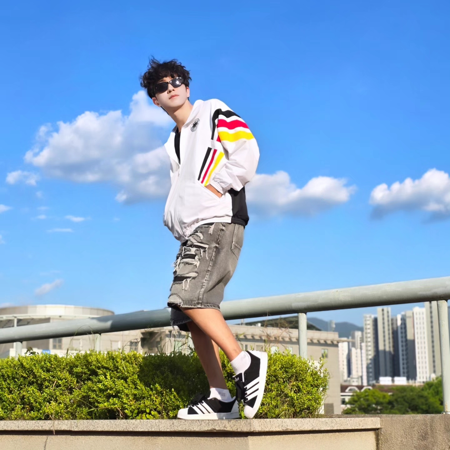 Adidas Germany 1996 Woven Track Jacket White - KR Sizing, Adidas Germany 1996 Woven Track Jacket White - US Sizing 착용 스타일 - 6