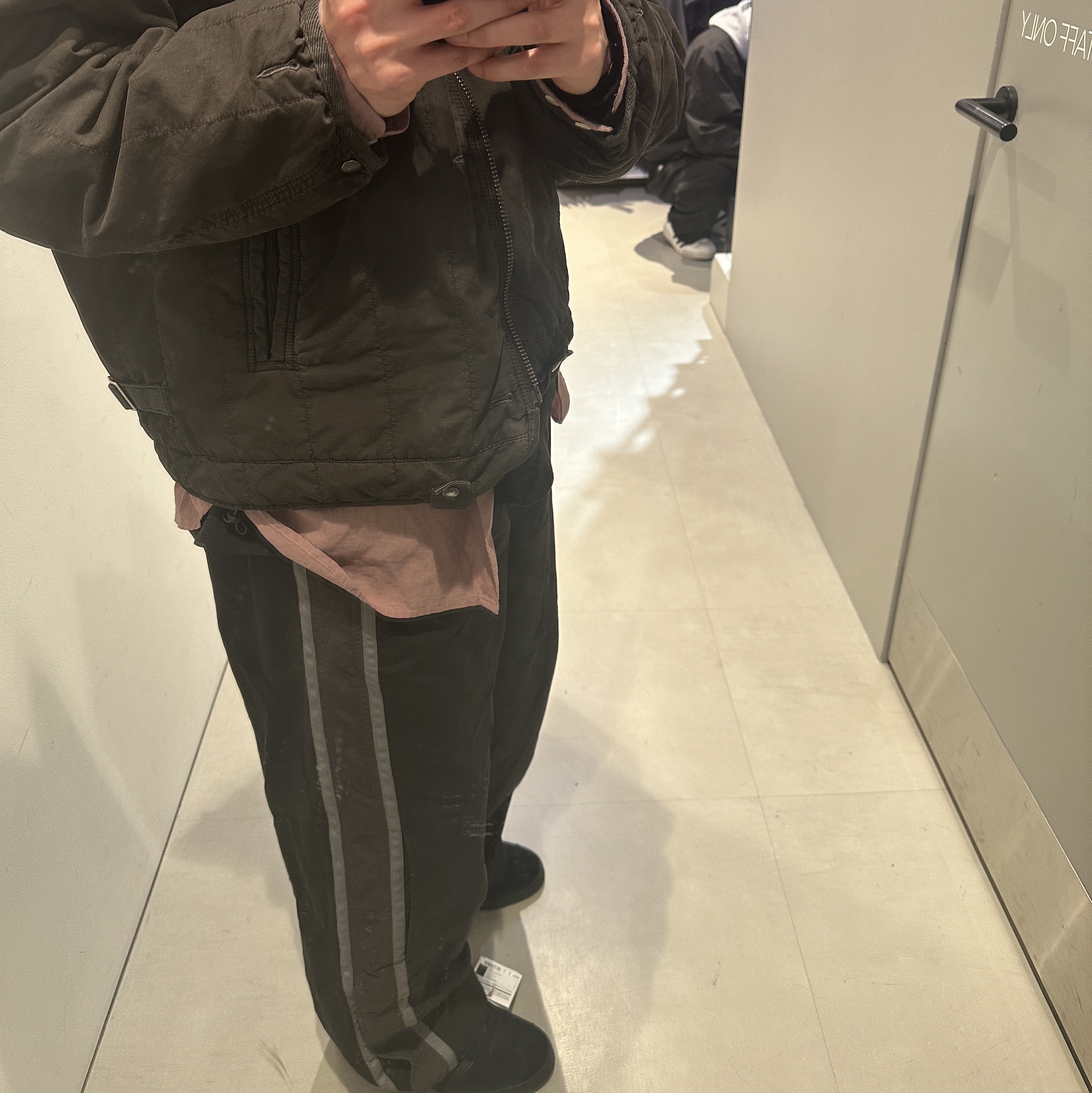 [프리오더] Polyteru Wallabee Shoes Woven Black, Adidas Gazelle Triple Black 착용 스타일 - 2
