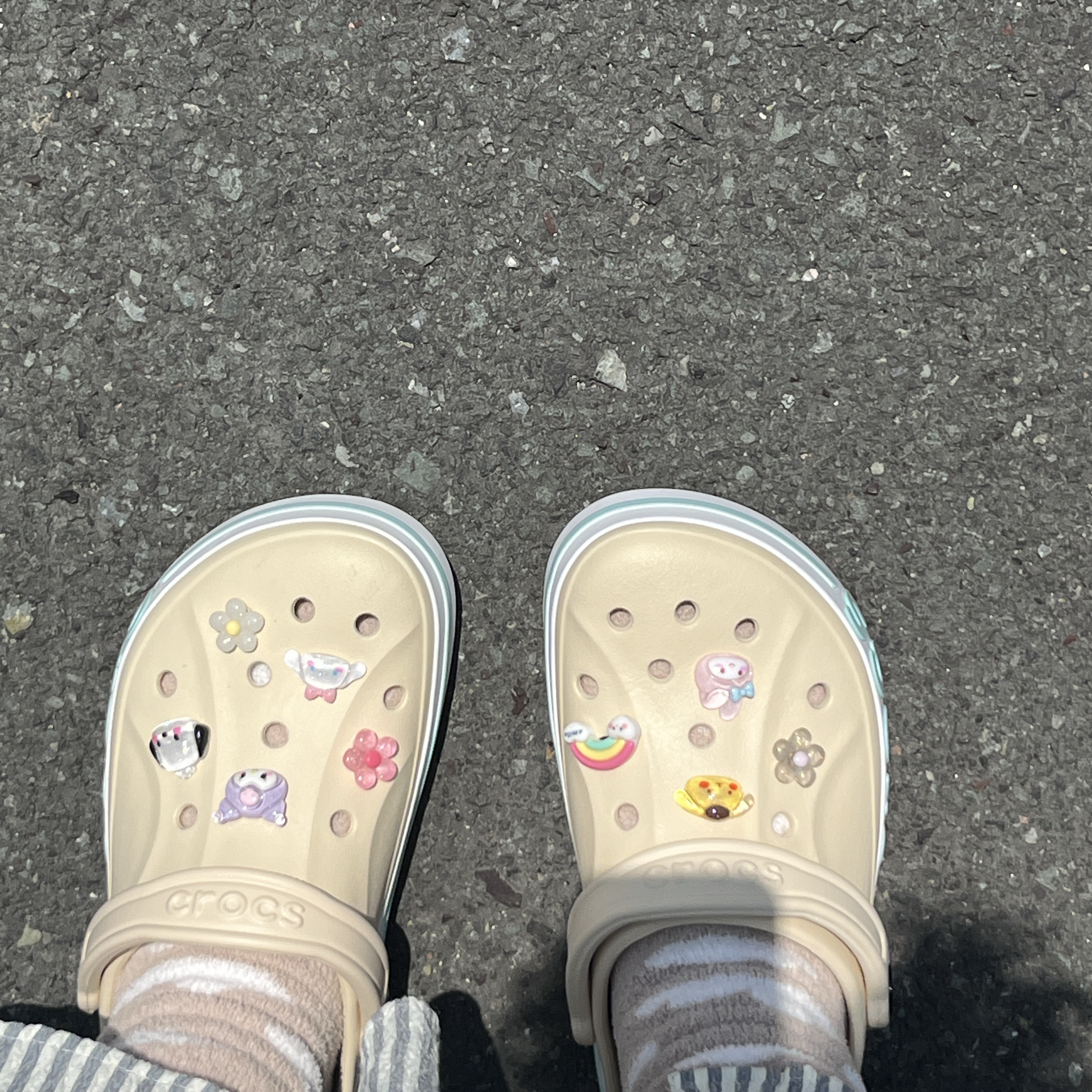 Crocs Bayaband Clog Winter White Multi 착용 스타일