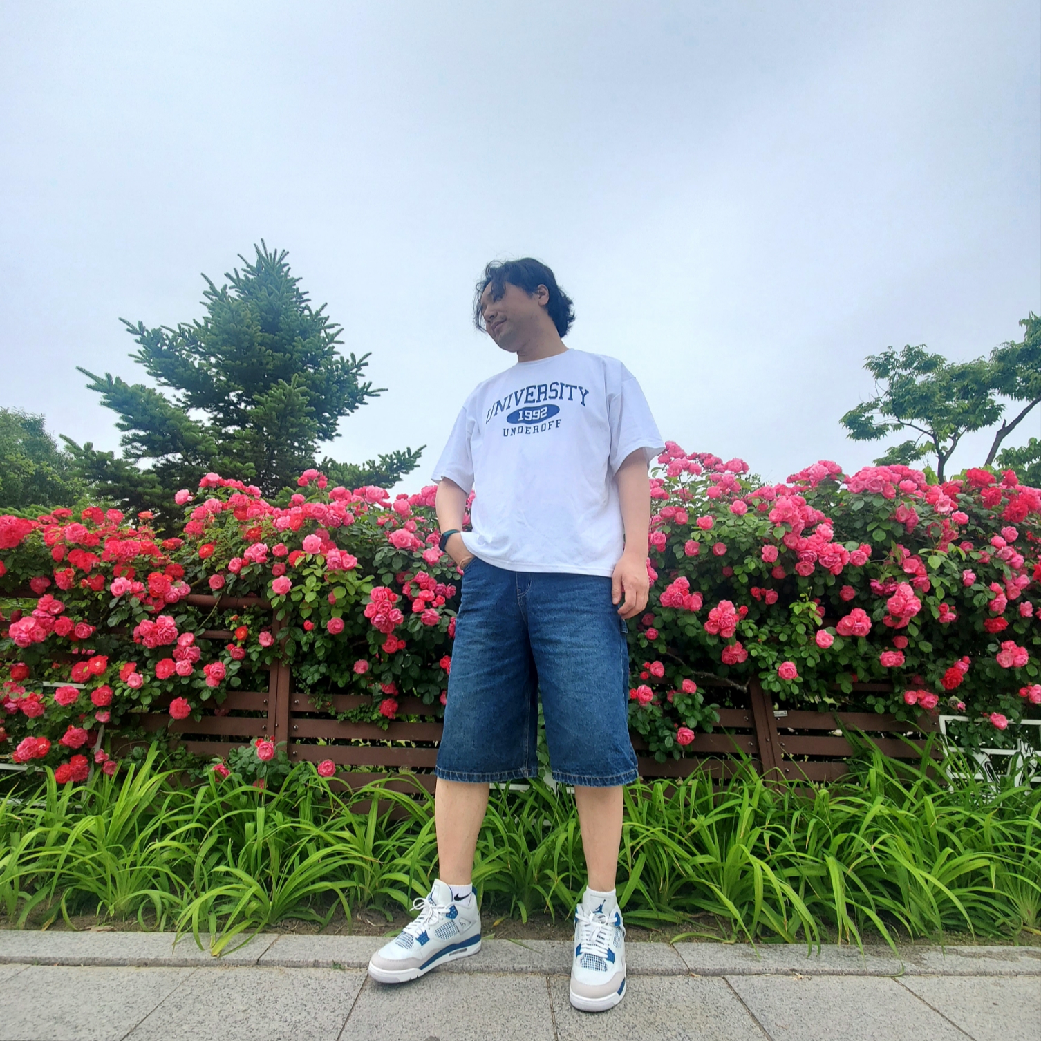 Jordan 4 Retro Industrial Blue 착용 스타일