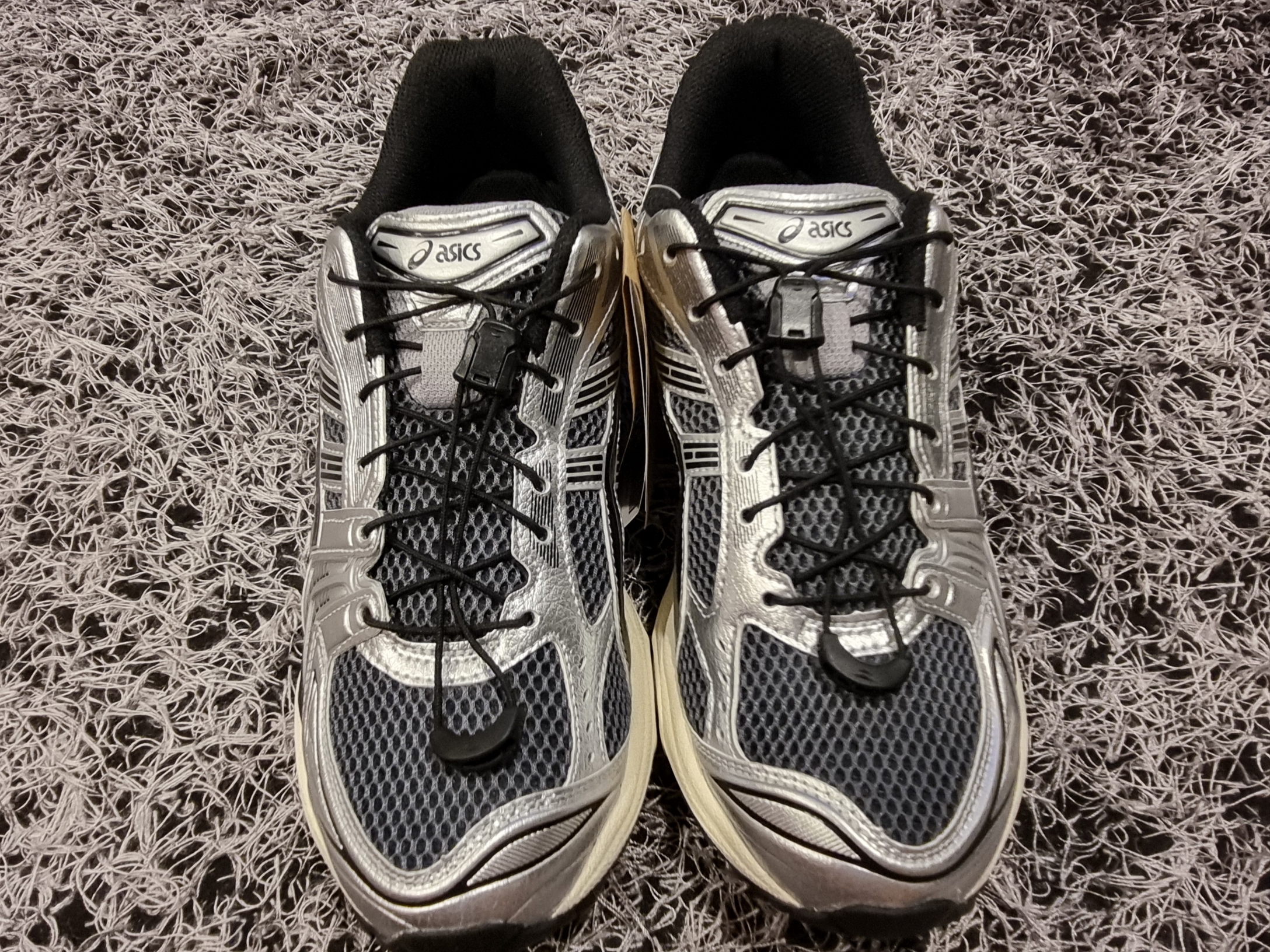 Asics Unlimited Gel-Kayano 14 Carrier Grey Black 착용 스타일 - 4