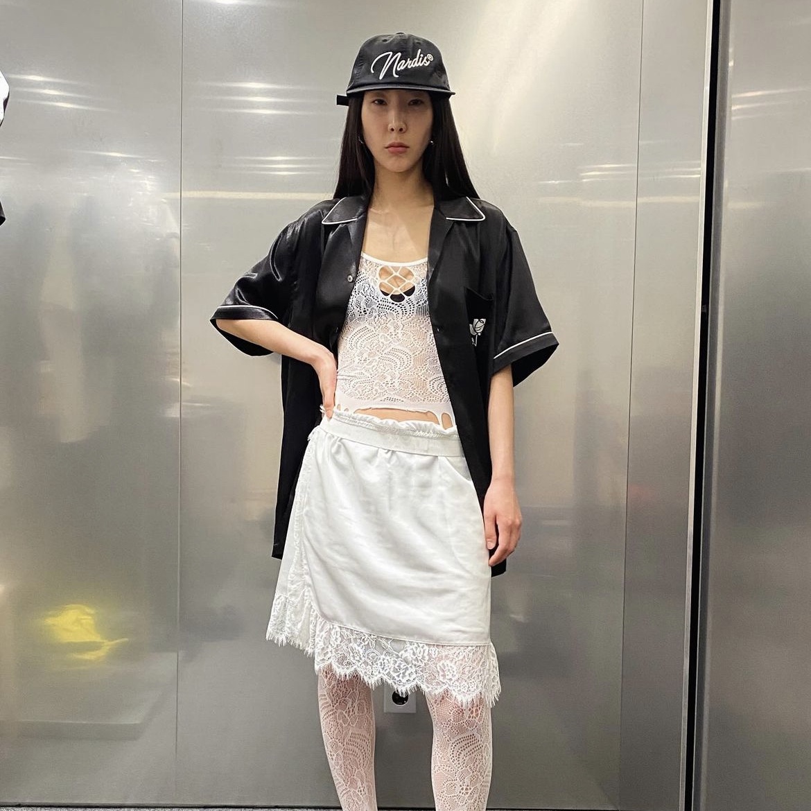 Mardi X Nardis Balling Shirt Black, Mardi X Nardis Logo Ballcap 착용 스타일