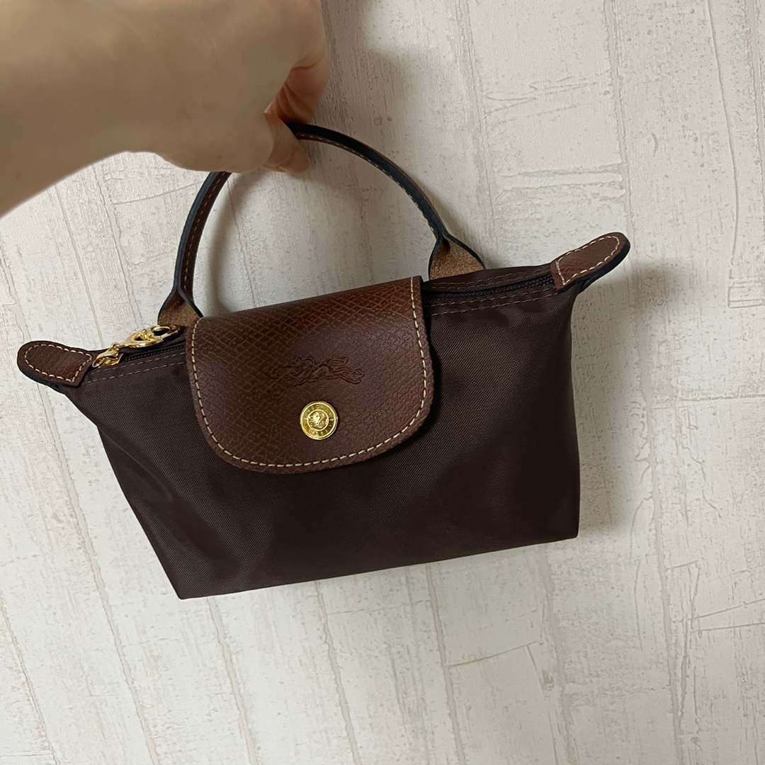 Longchamp Le Pliage Original Handle Pouch Ebony 착용 스타일