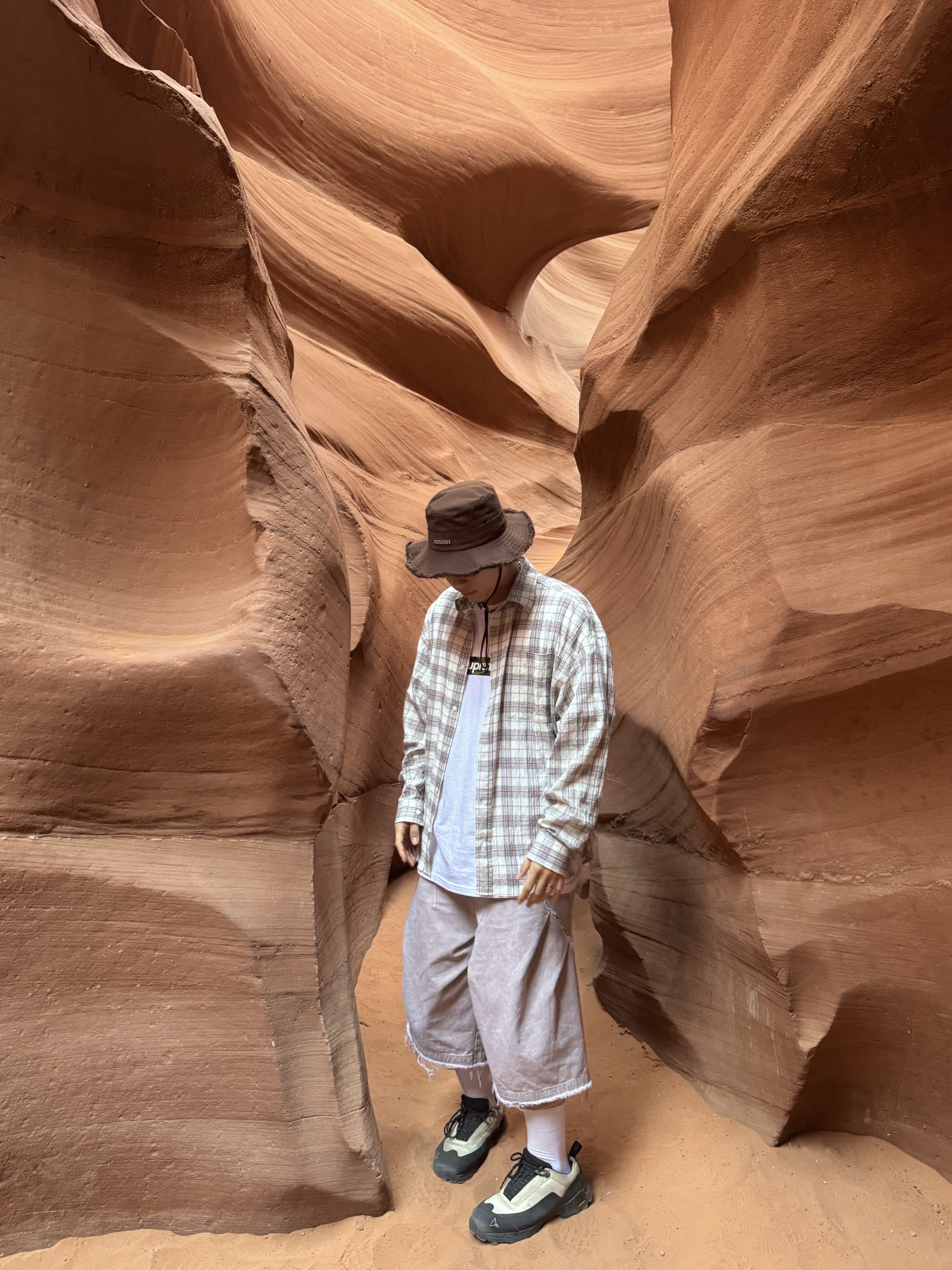 Roa Hiking Katharina Ecostep Vibram Sole Sand, Supreme Box Logo T-Shirt White - 23FW 착용 스타일 - 1