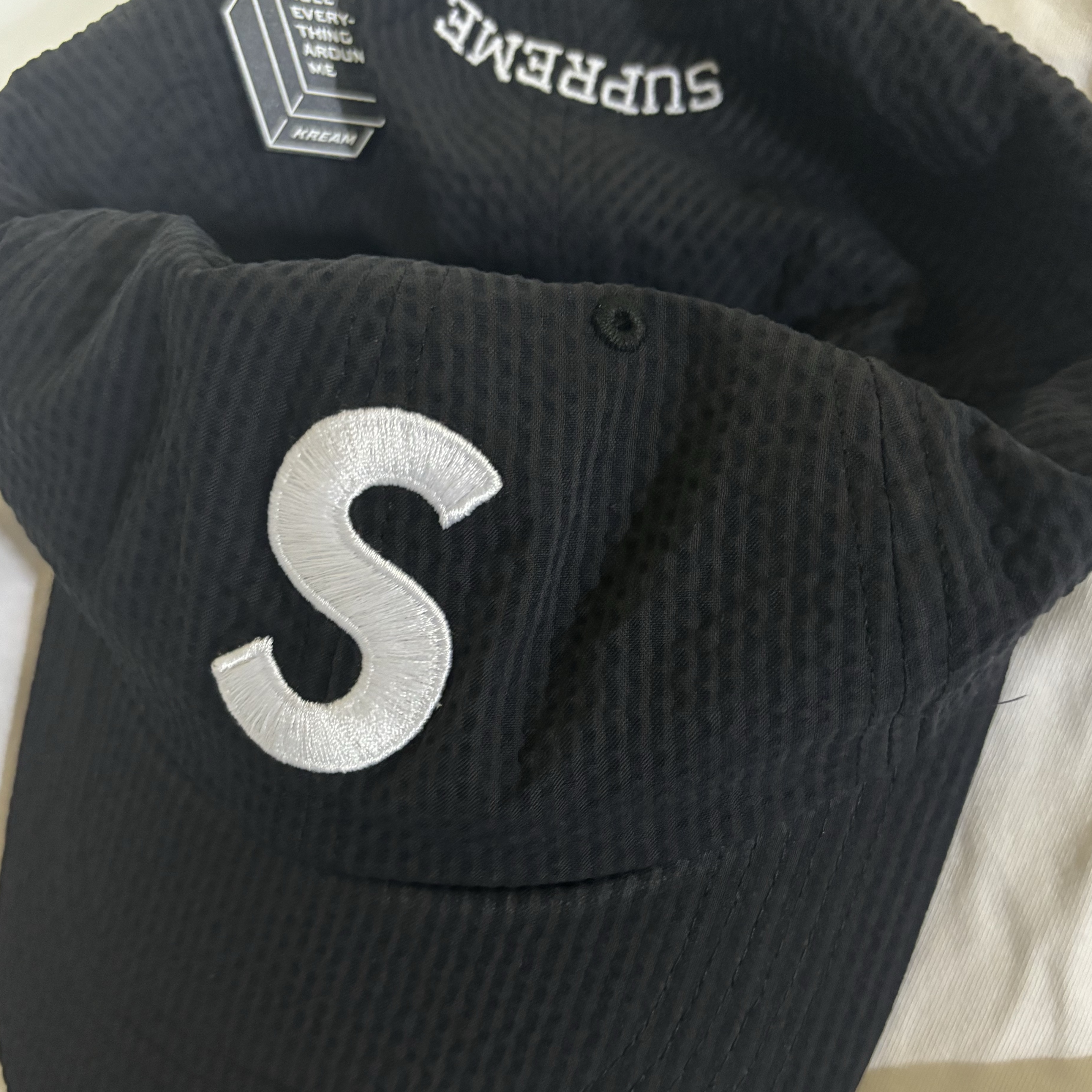 Supreme Seersucker S Logo 6-Panel Black - 24SS 착용 스타일