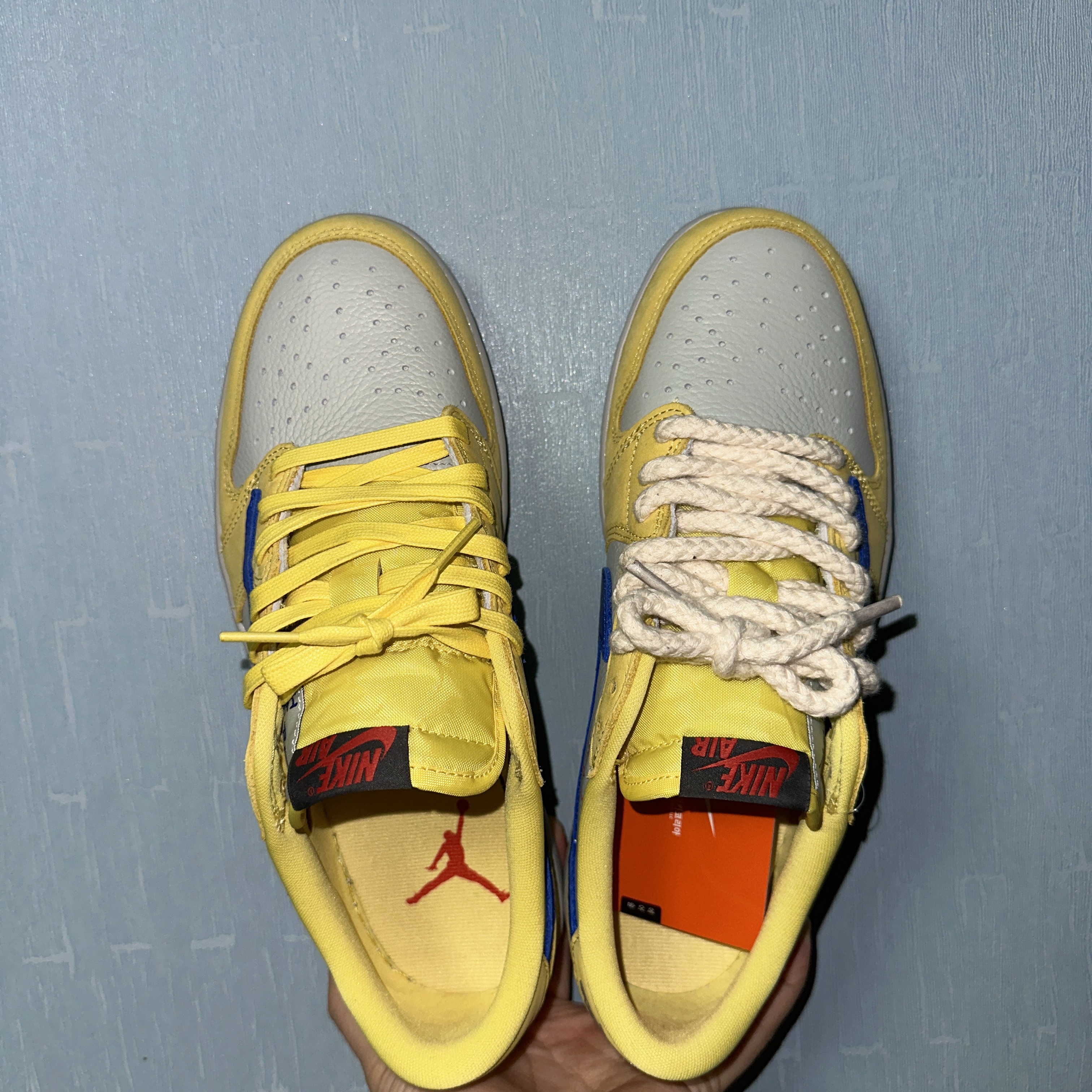 (W) Jordan 1 x Travis Scott Retro Low OG SP Canary 착용 스타일