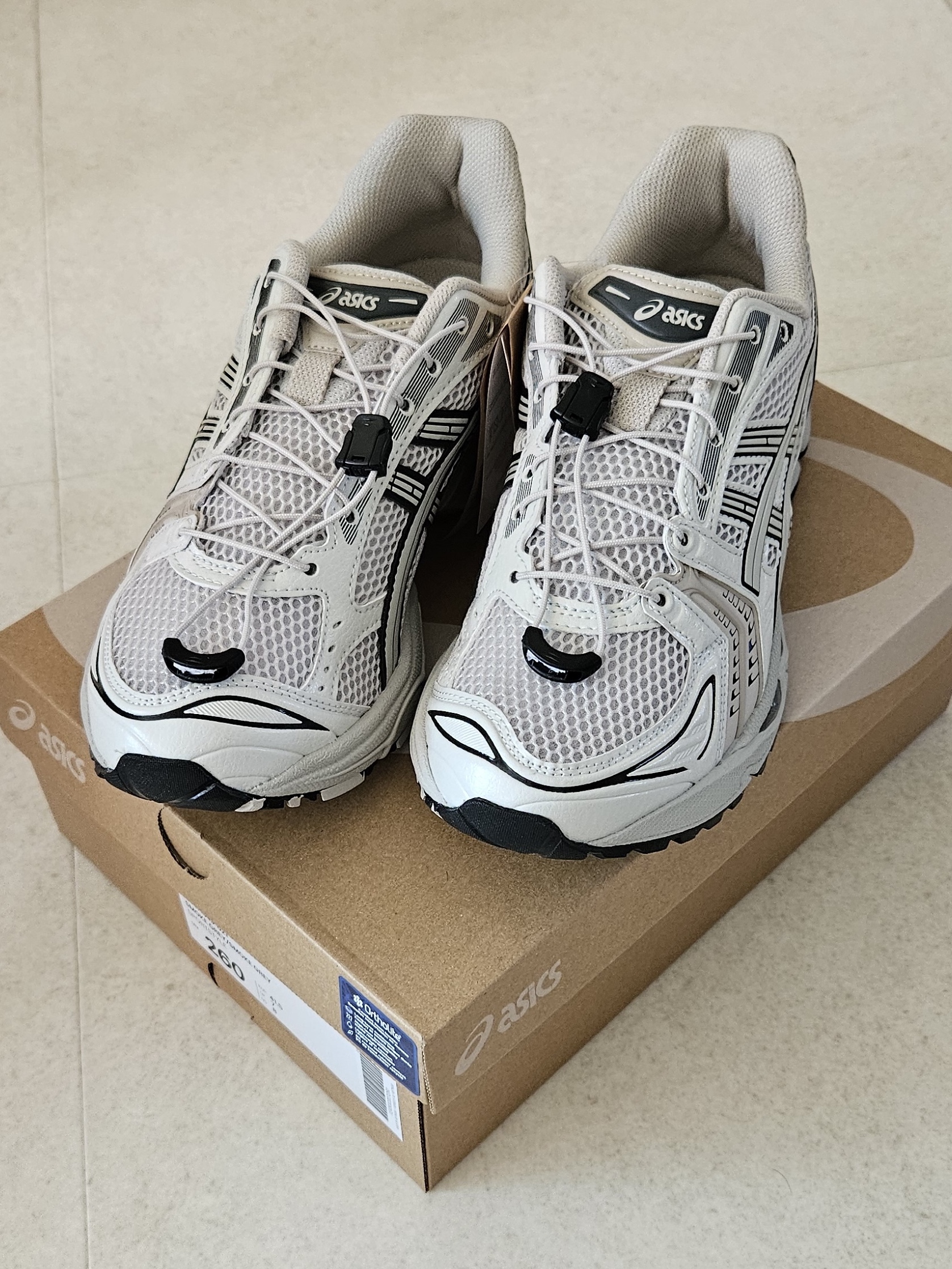 Asics Unlimited Gel-Kayano 14 Smoke Grey 착용 스타일 - 4