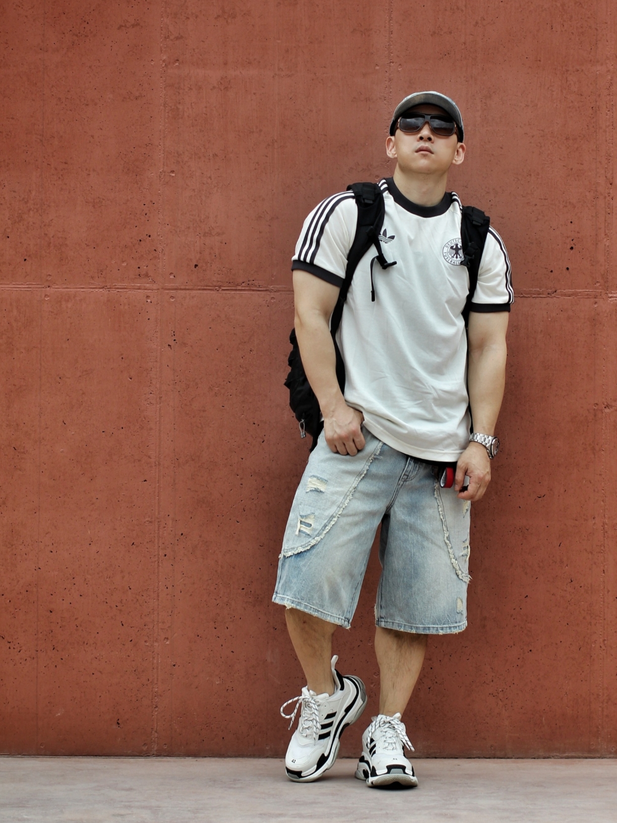 Supreme Washed Chino Twill Camp Cap Dirty Indigo - 24SS, Adidas German Adicolor Classic 3-Stripes T-Shirt Off White - KR Sizing 착용 스타일 - 3