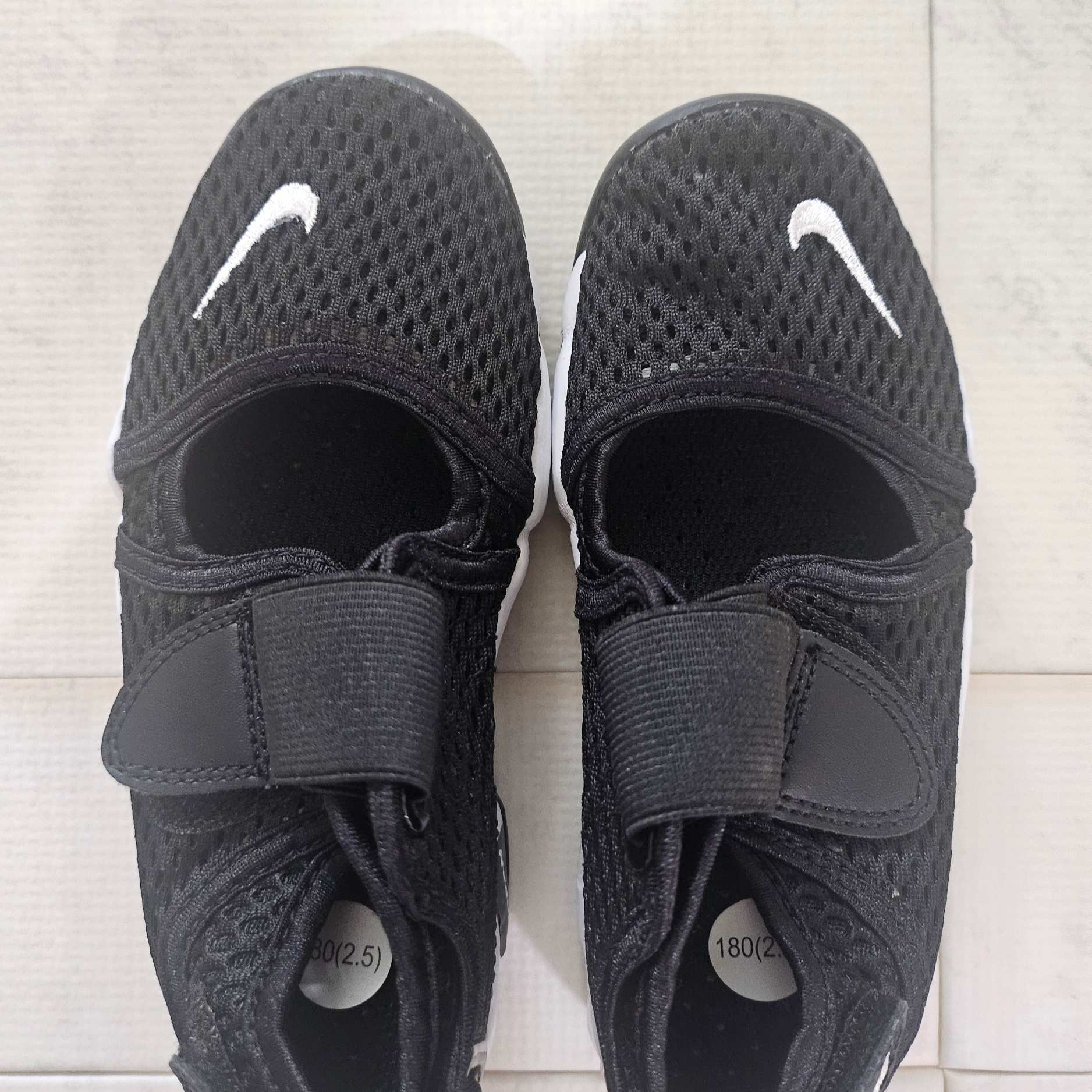 (GS/PS) Nike Air Rift Black White 착용 스타일