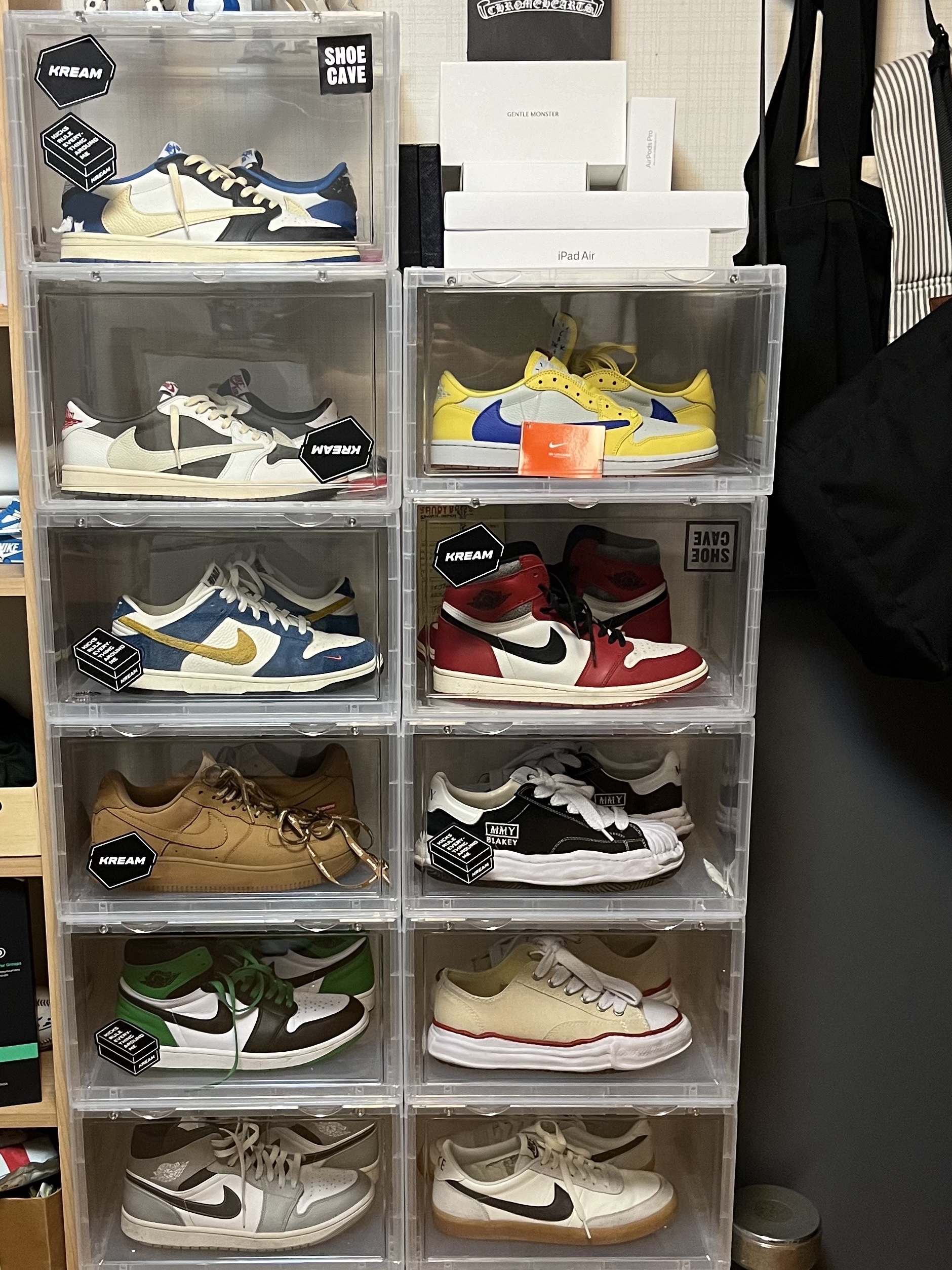 (W) Jordan 1 x Travis Scott Retro Low OG SP Canary, Jordan 1 x Travis Scott x Fragment Retro Low OG SP Military Blue 착용 스타일