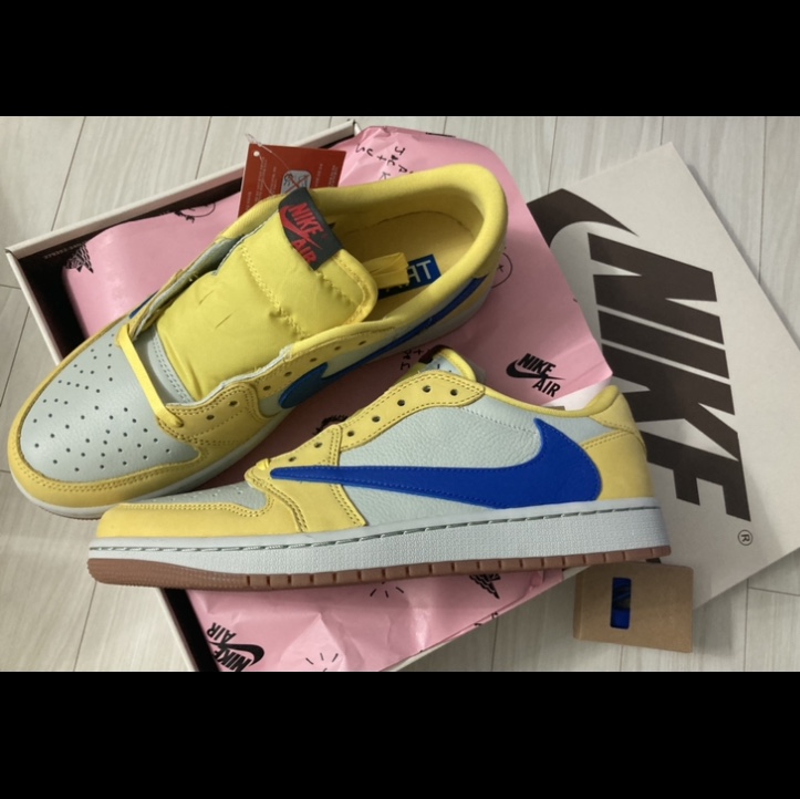 (W) Jordan 1 x Travis Scott Retro Low OG SP Canary 착용 스타일