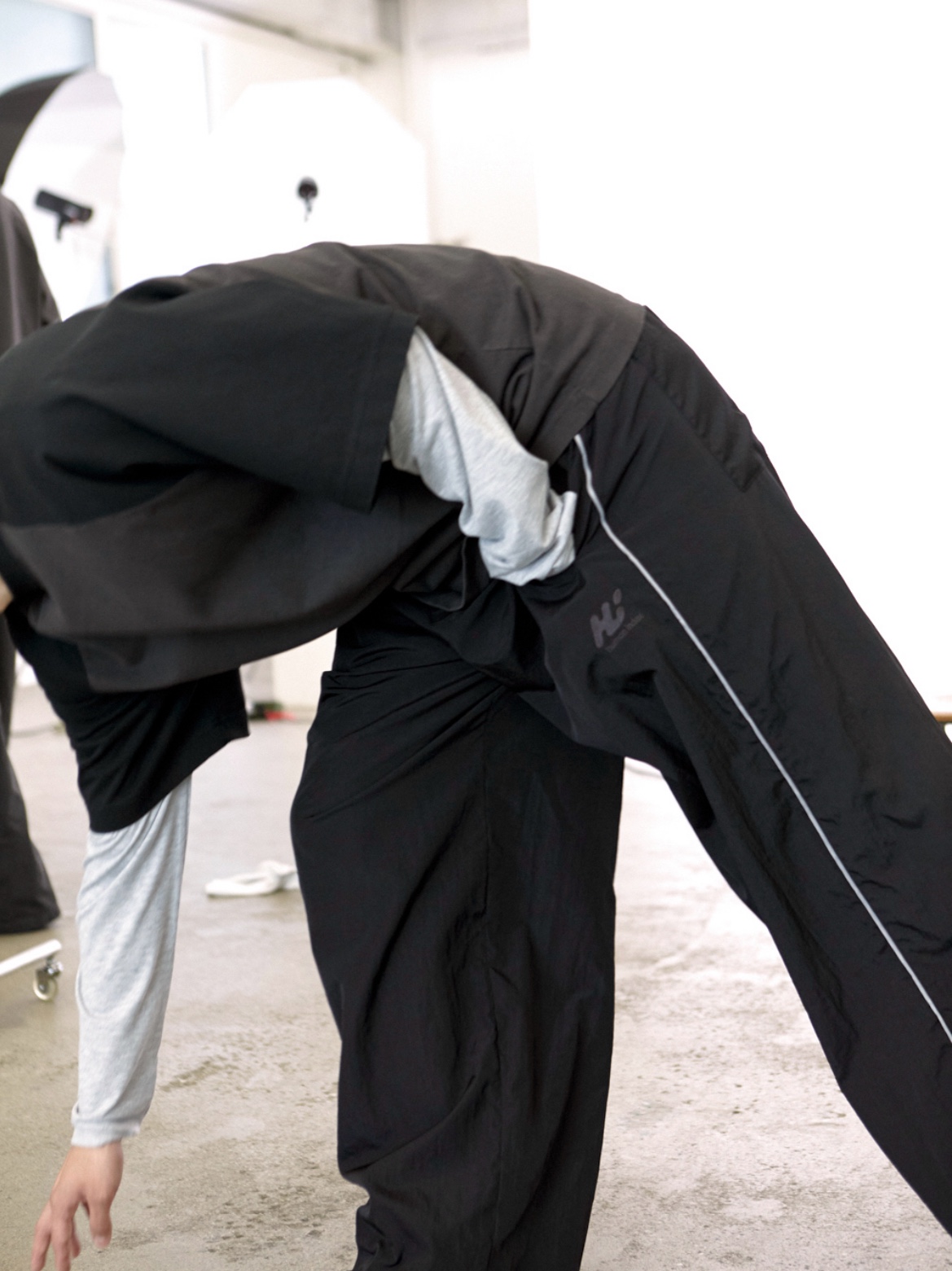Polyteru Human Index Human Loosed Half Zip Knit Gray, Polyteru Human Index Index Track Pants Black/White 착용 스타일 - 3