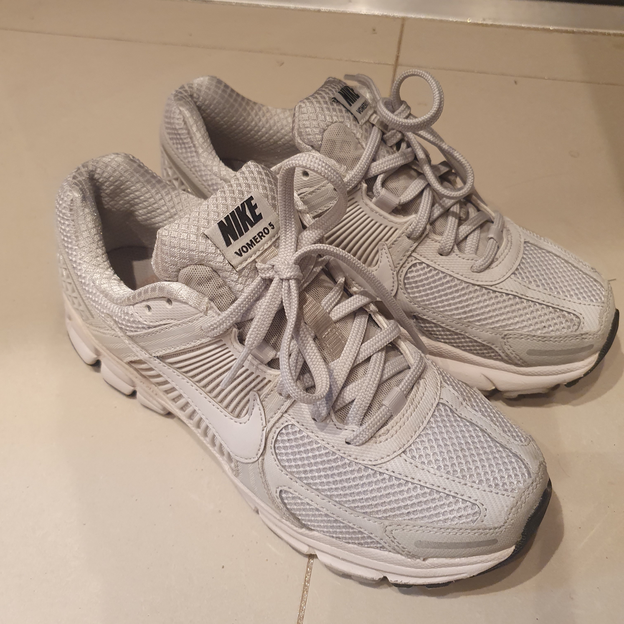 Nike Zoom Vomero 5 SP Vast Grey 2023 착용 스타일