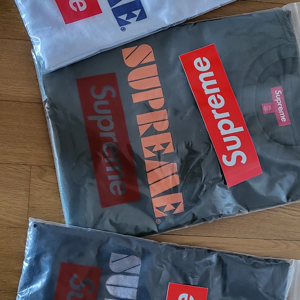 Supreme Stencil Embroidered S/S Top Green - 24SS 착용 스타일