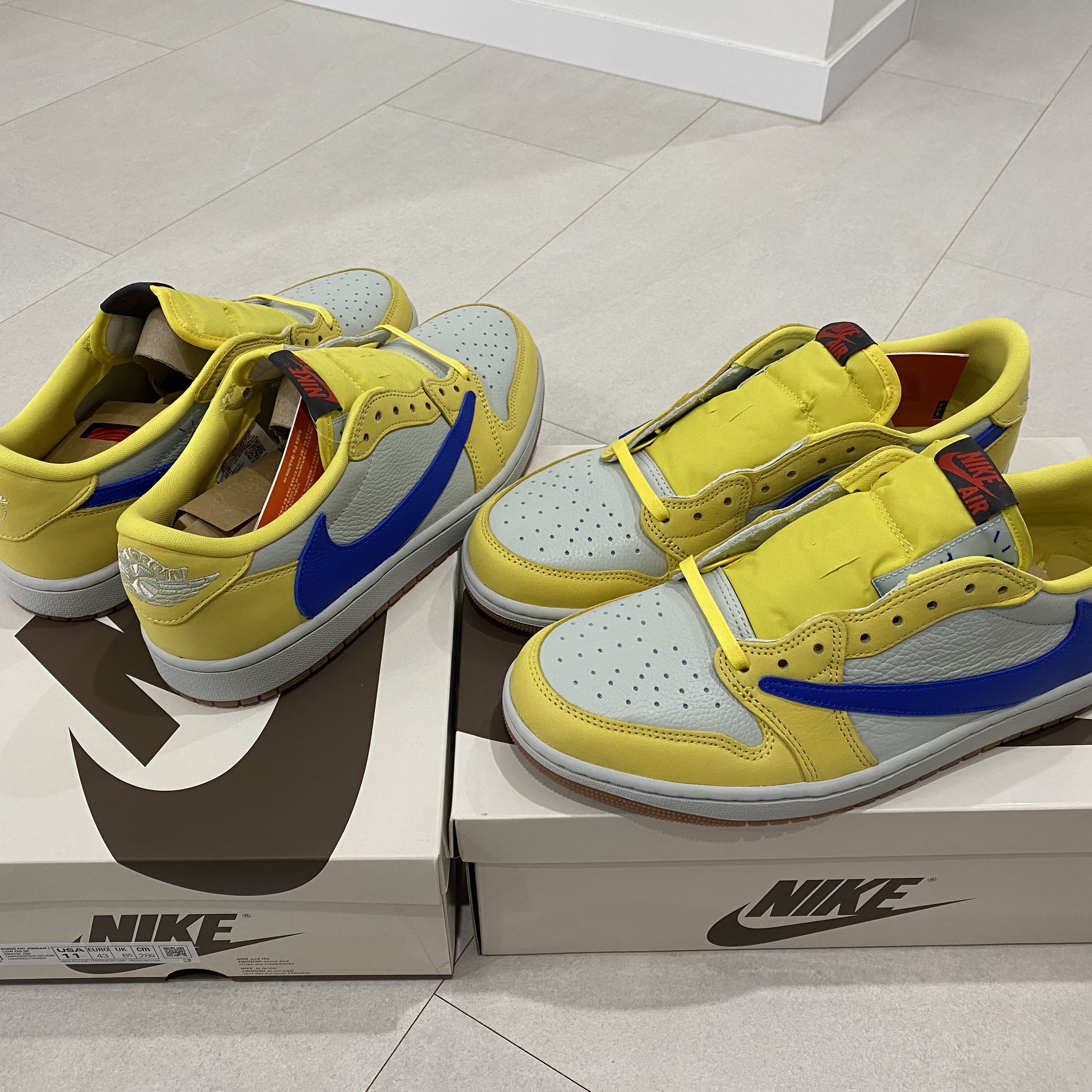 (W) Jordan 1 x Travis Scott Retro Low OG SP Canary 착용 스타일 - 2