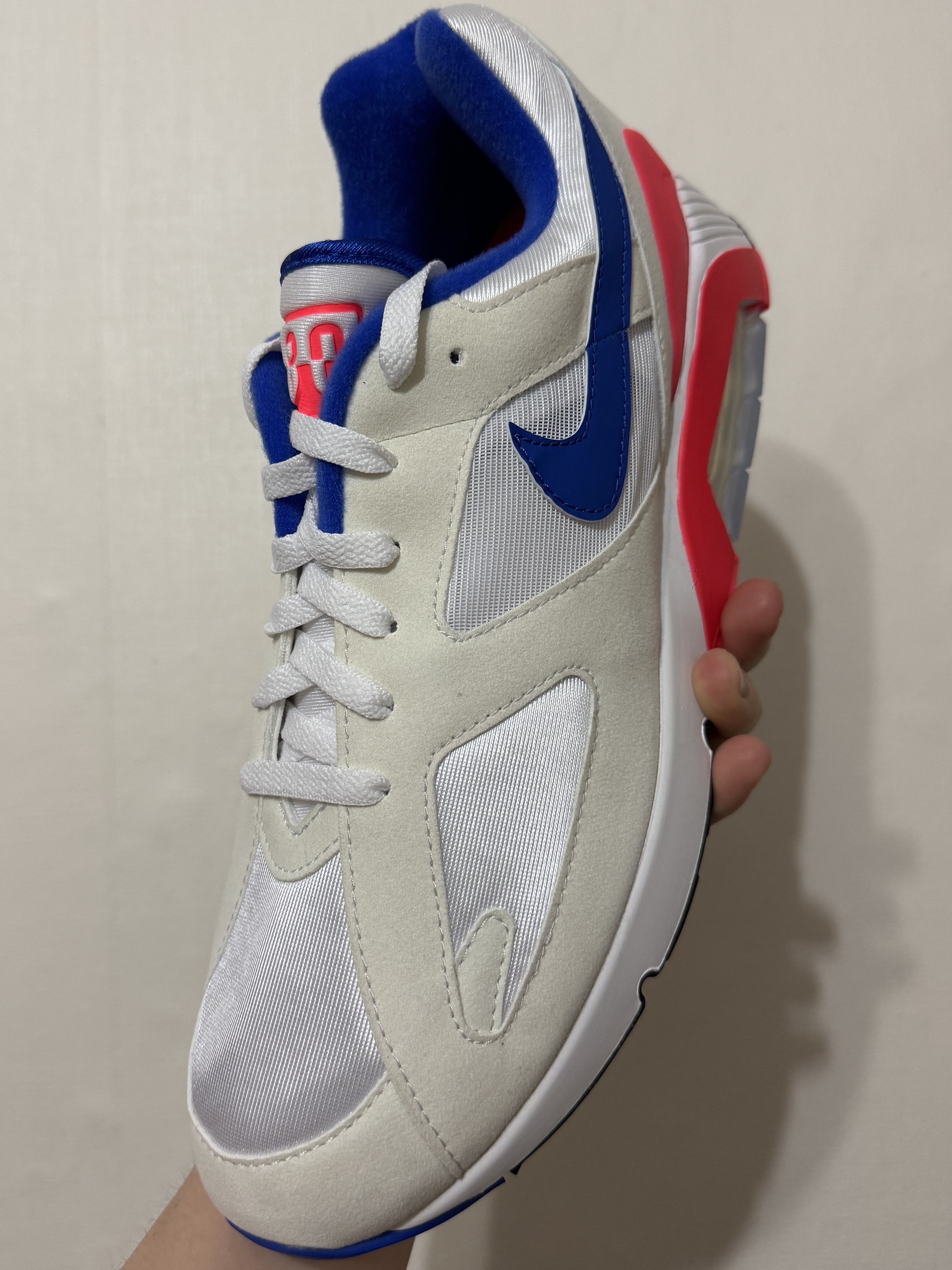 Nike Air 180 Ultramarine 착용 스타일 - 2